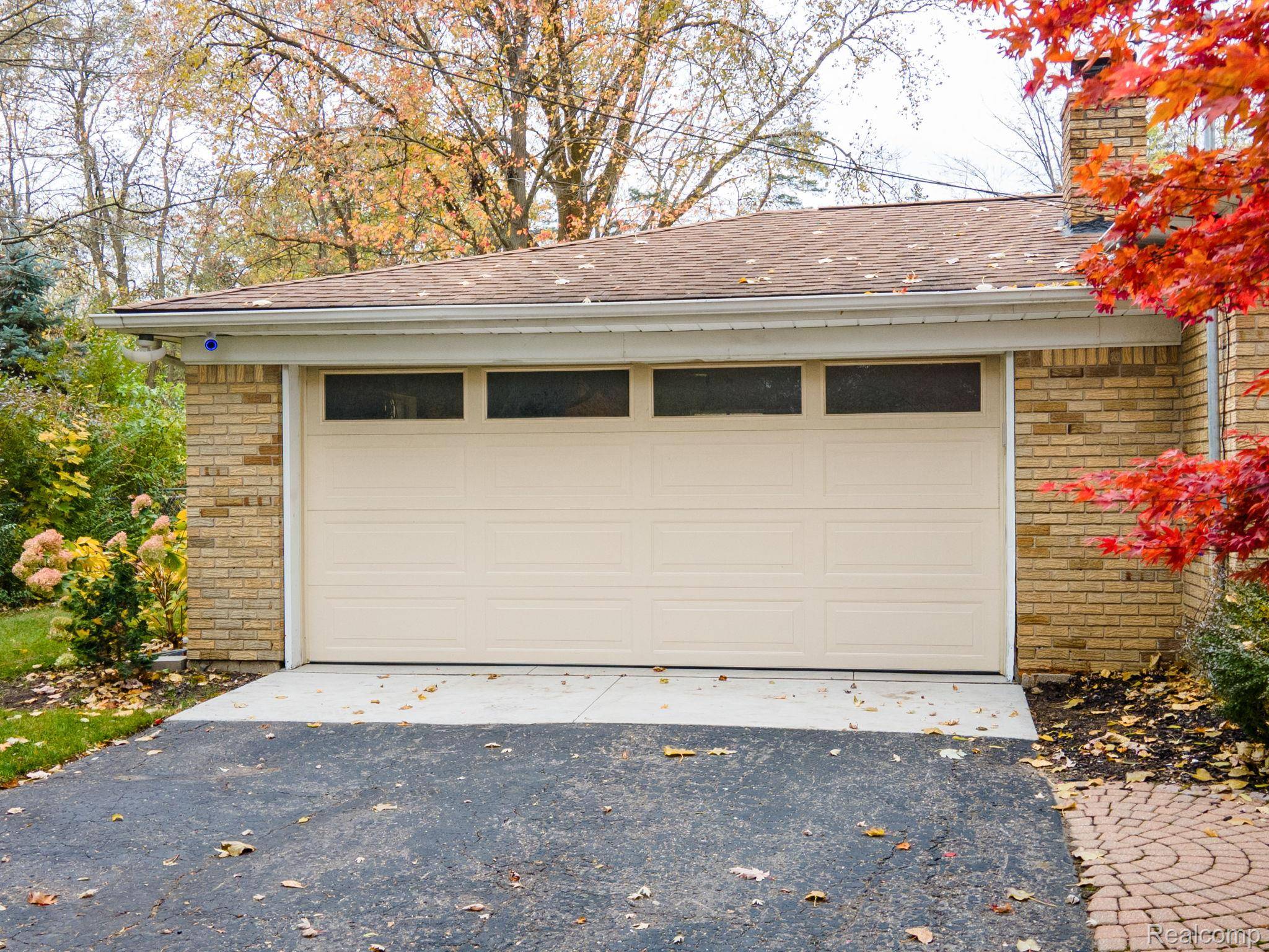 Auburn Hills, MI 48326,624 Slocum DR