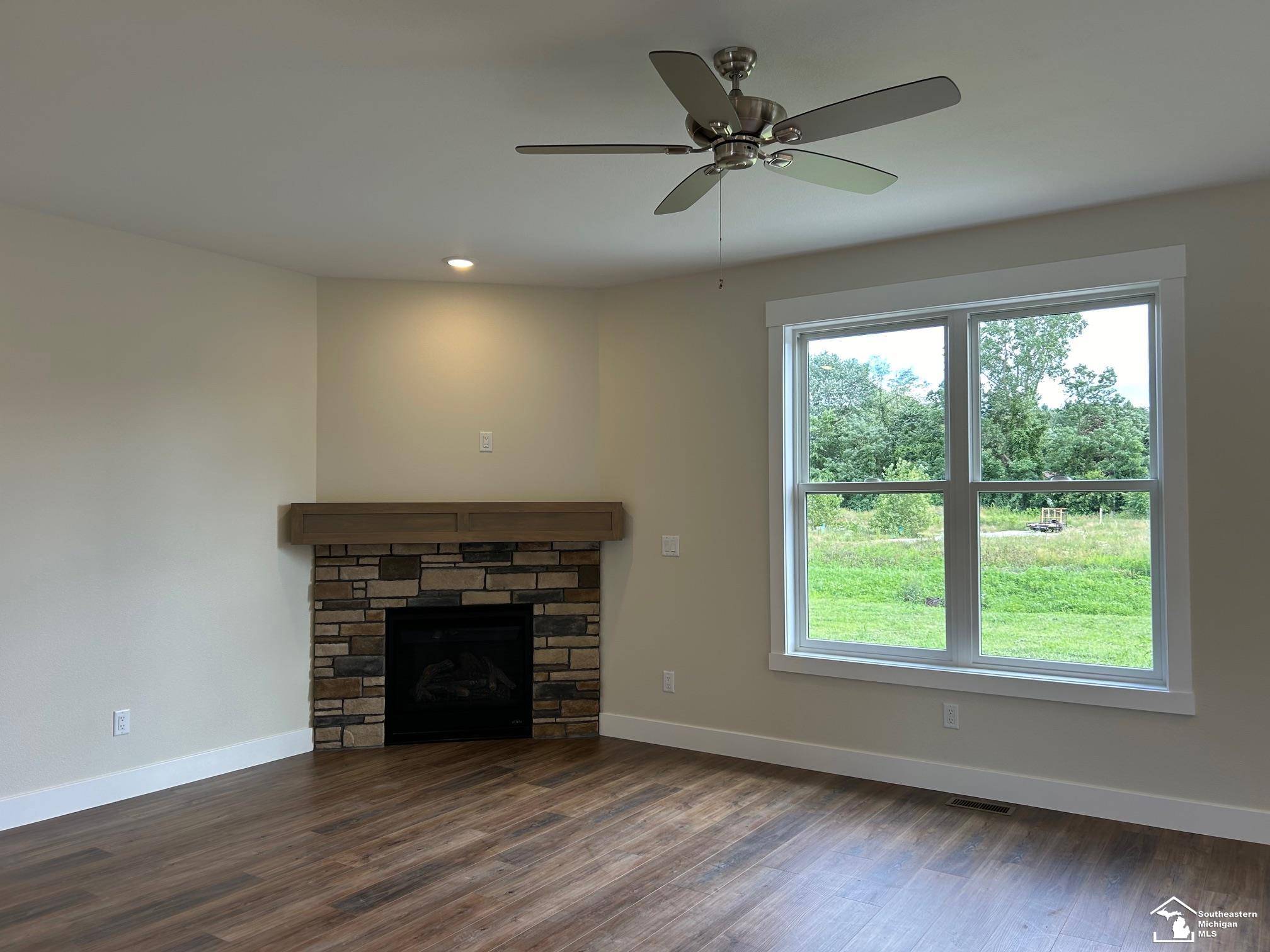 Lambertville, MI 48144,4127 Casey DR