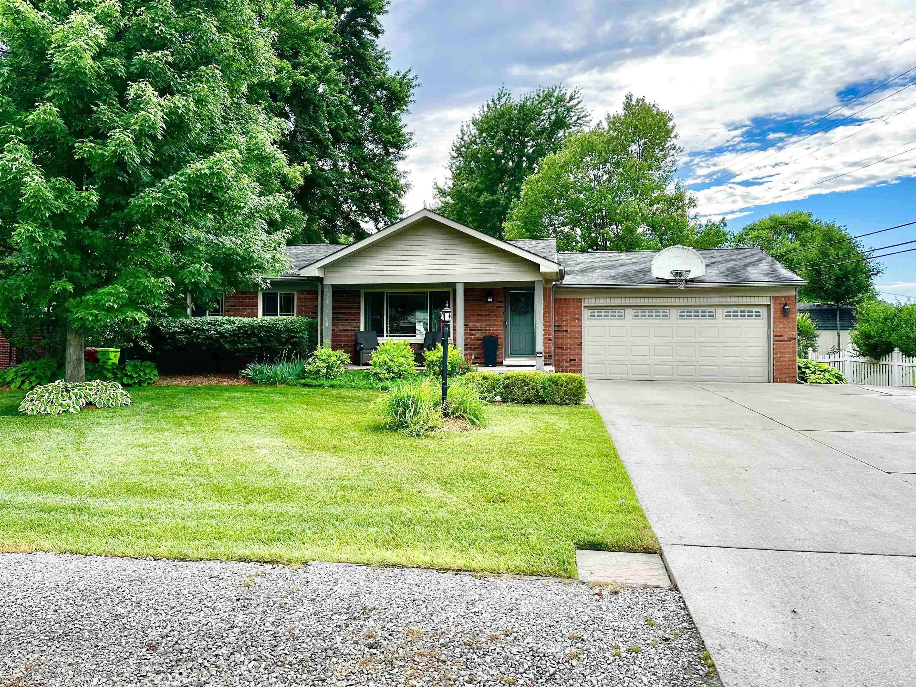 Harrison Twp, MI 48045,39479 N Blom Dr DR