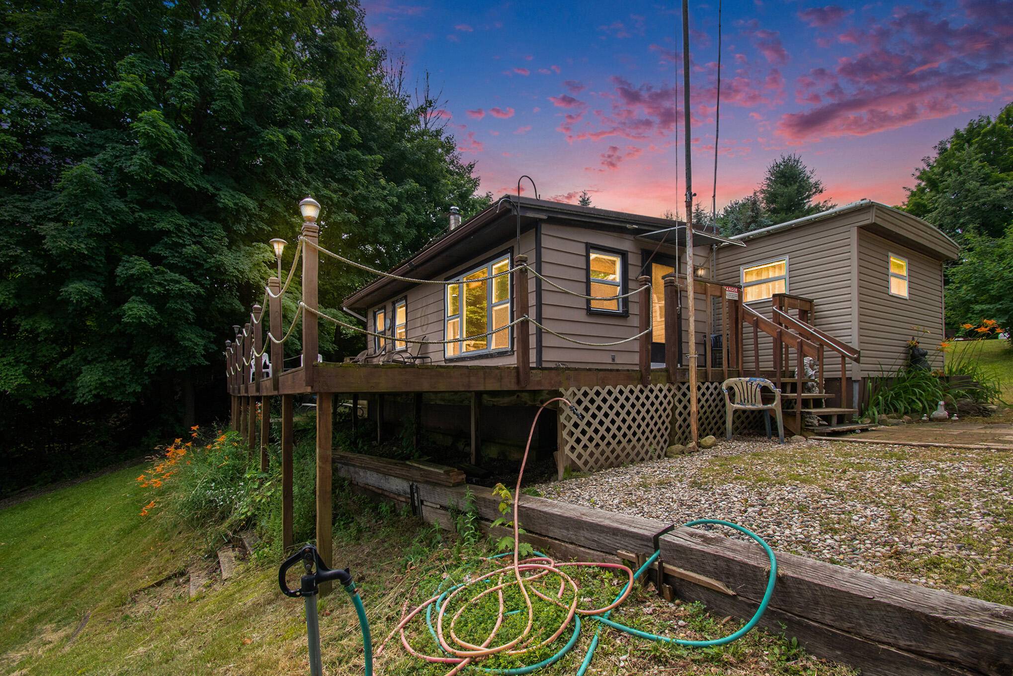 Casnovia, MI 49318,181 Mill ST