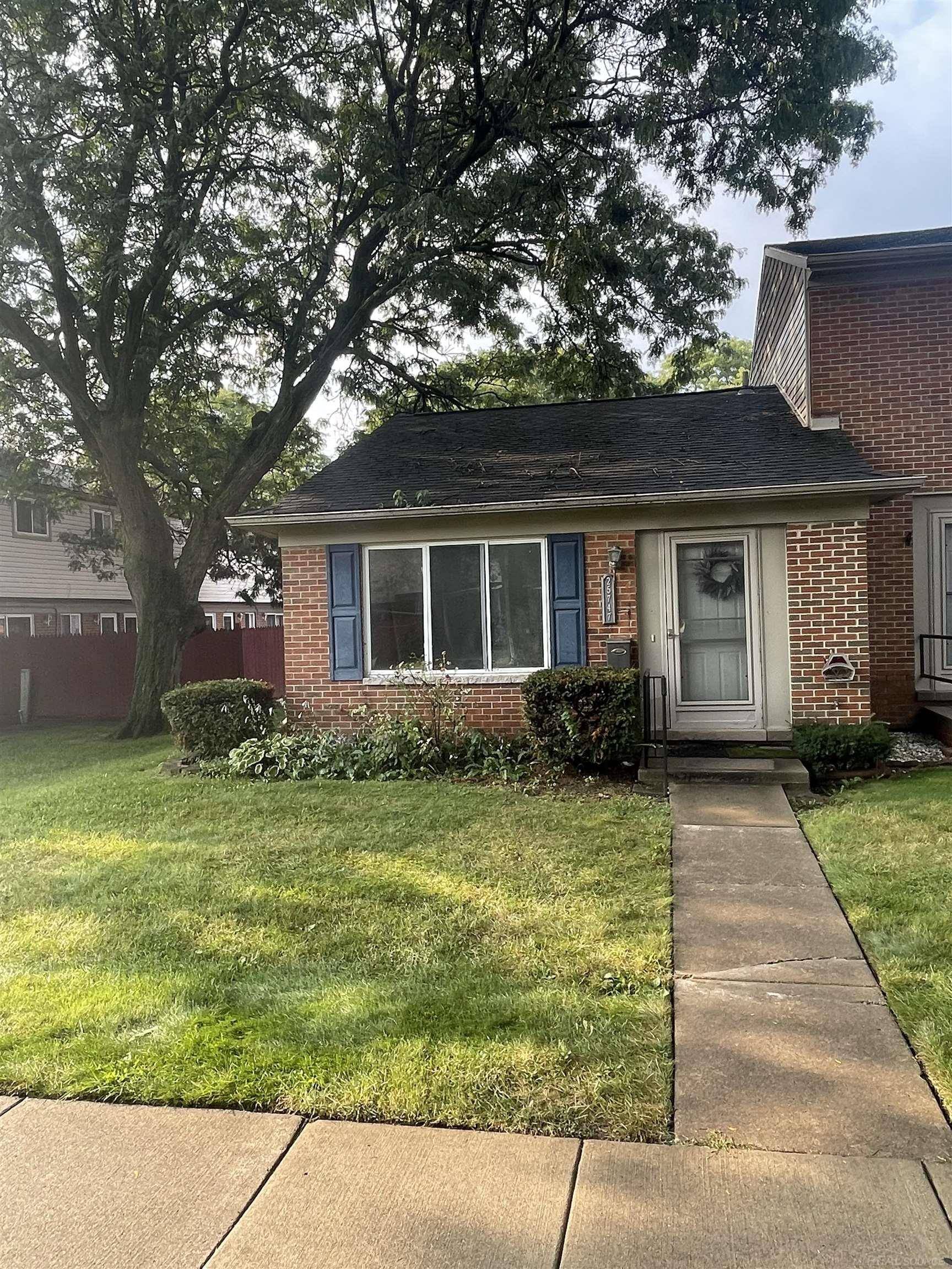 Roseville, MI 48066,25747 Salem ST