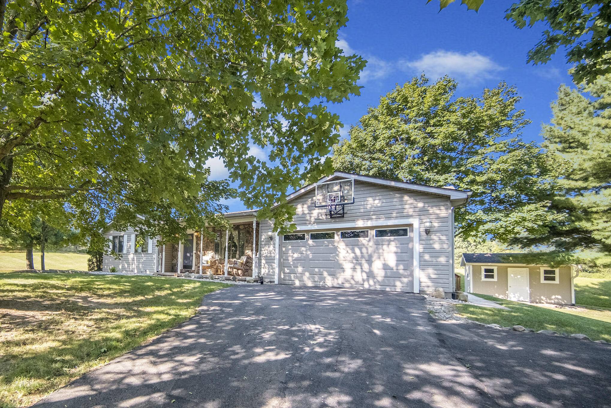 Saline, MI 48176,9762 York Woods DR