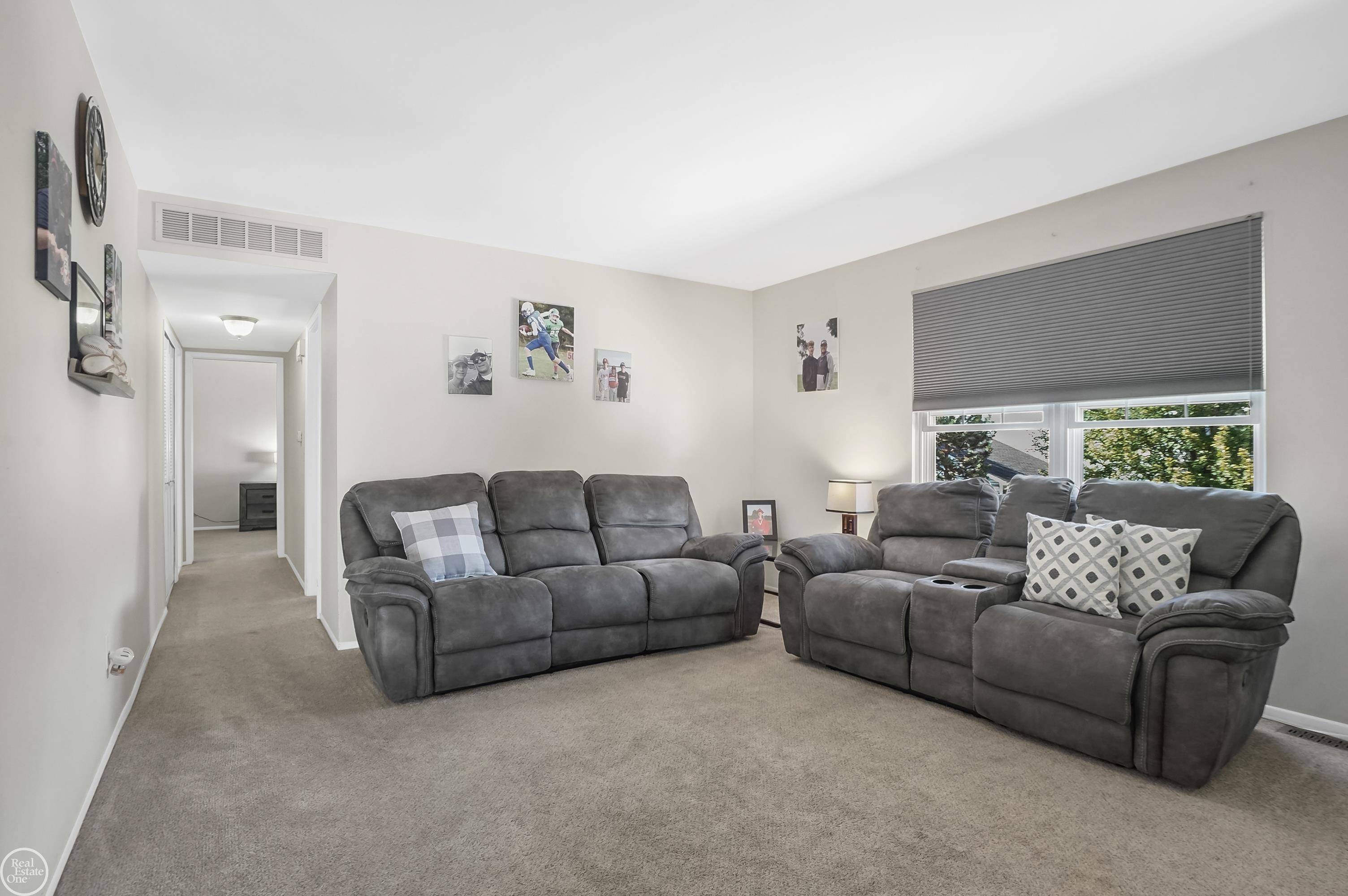 Harrison Twp, MI 48045,24697 Meadow LN