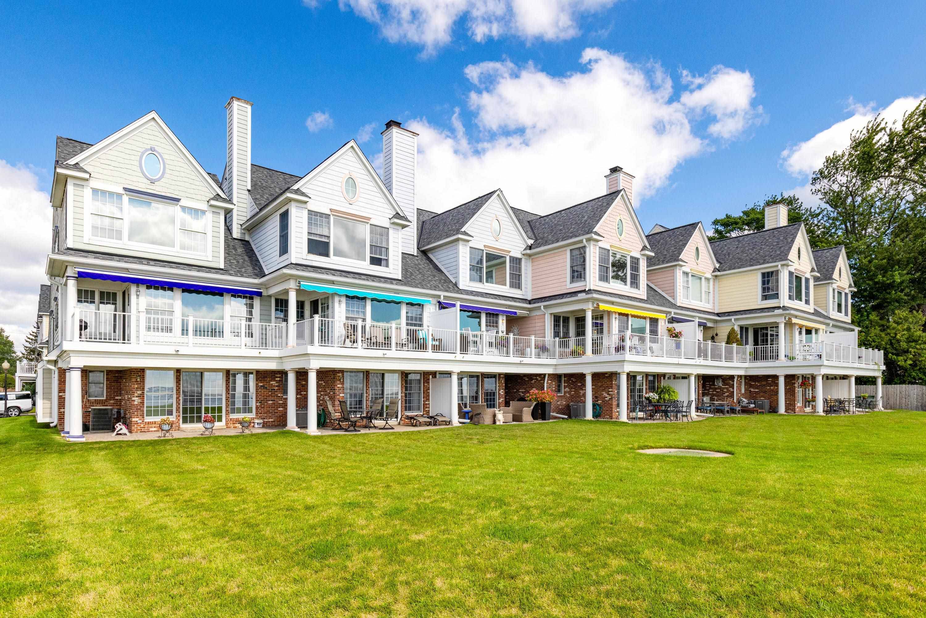 Harrison Twp, MI 48045,26022 FELICITY LNDG