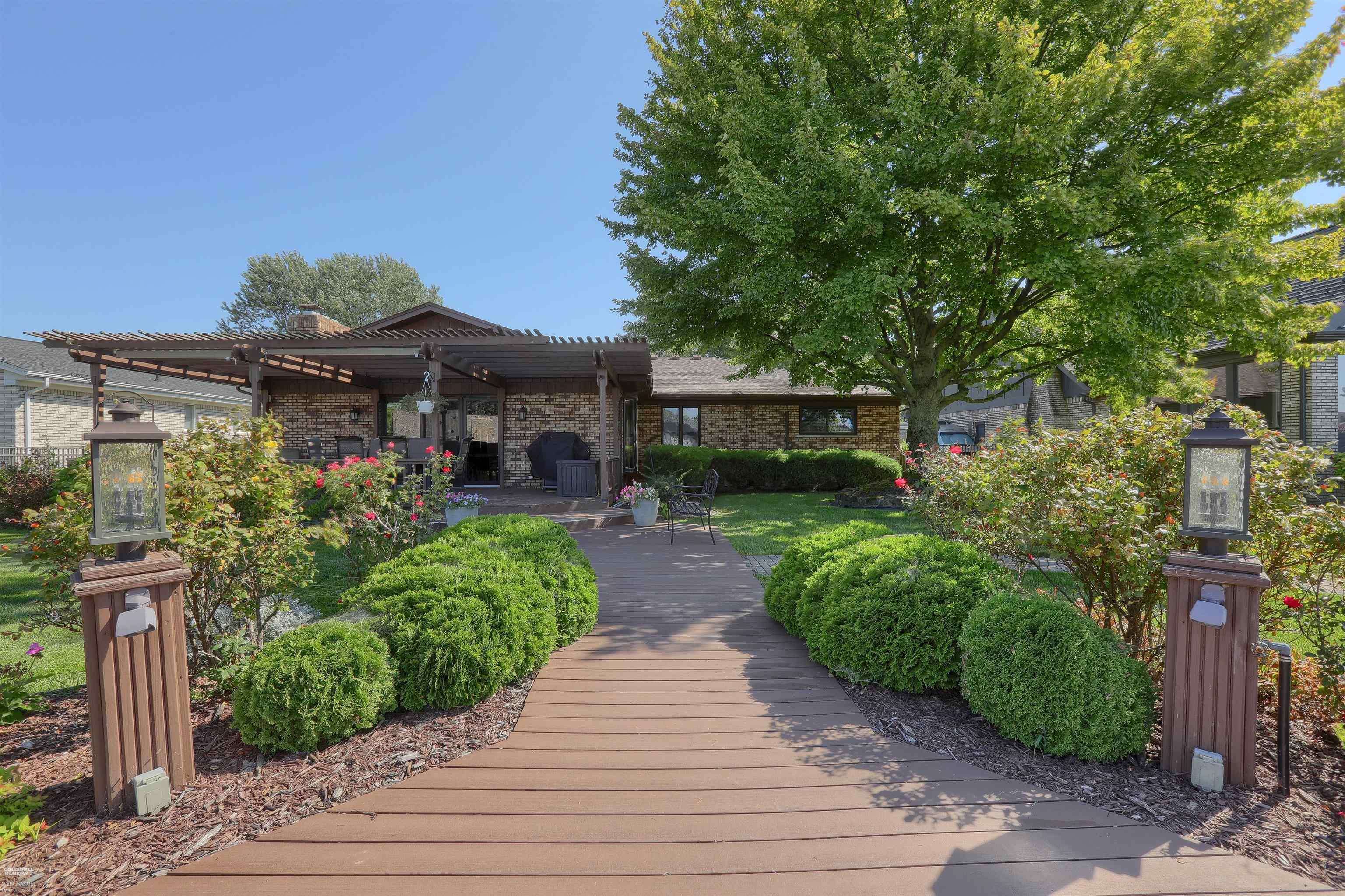 Harrison Twp, MI 48045,41343 Windmill ST