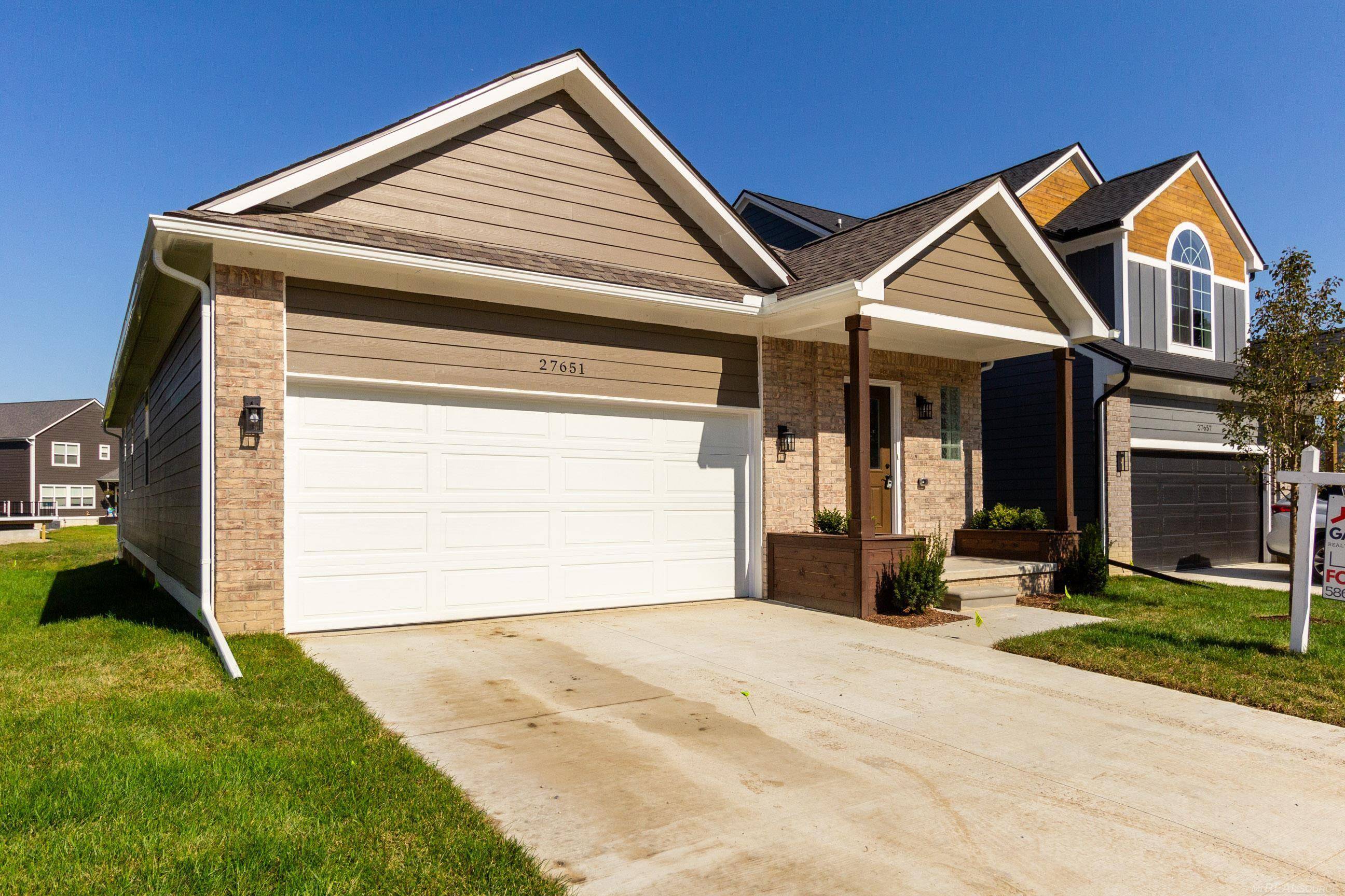 Chesterfield Twp, MI 48047,27651 Maryjane Lane E