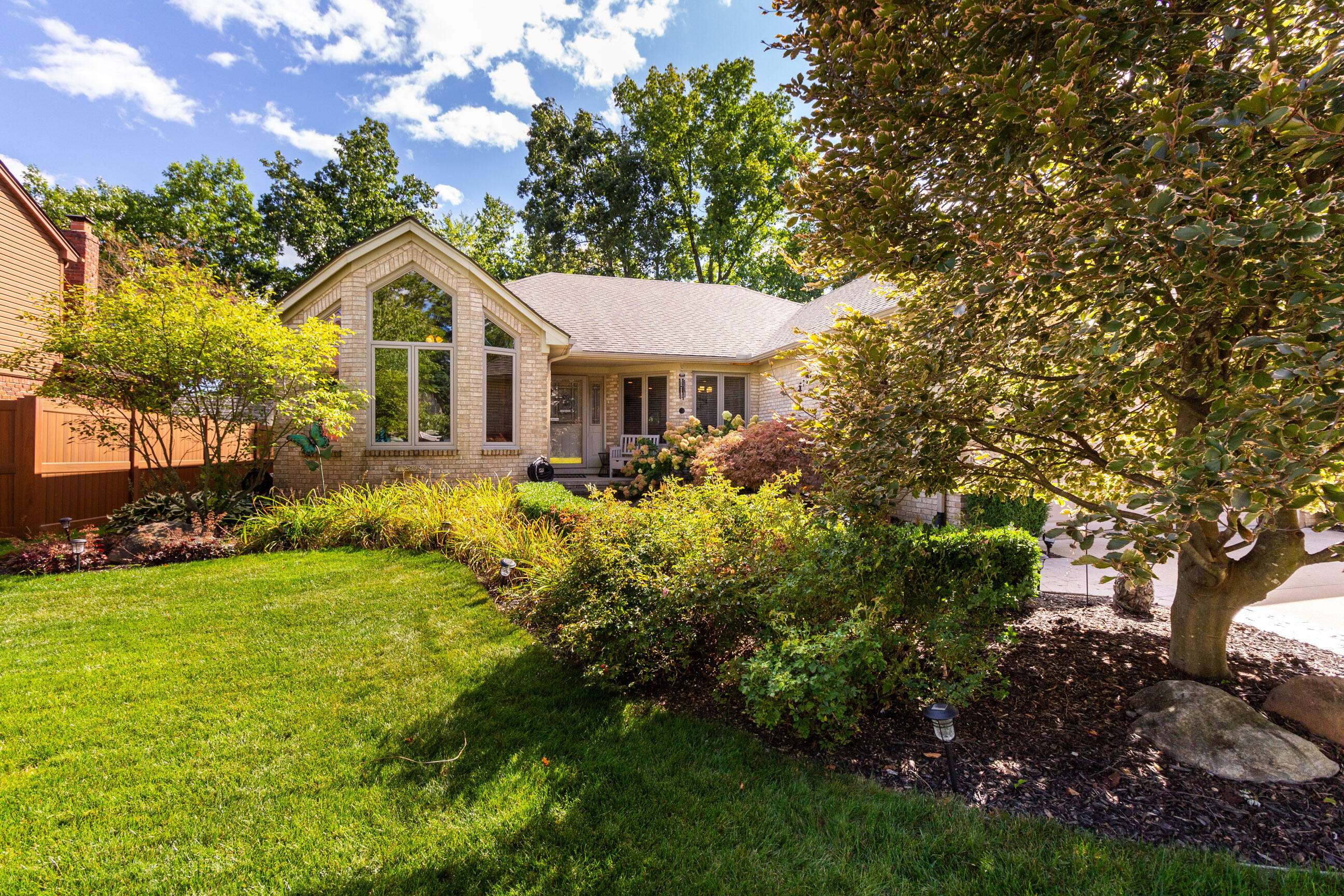 Clinton Twp, MI 48038,20310 Drummond Bay