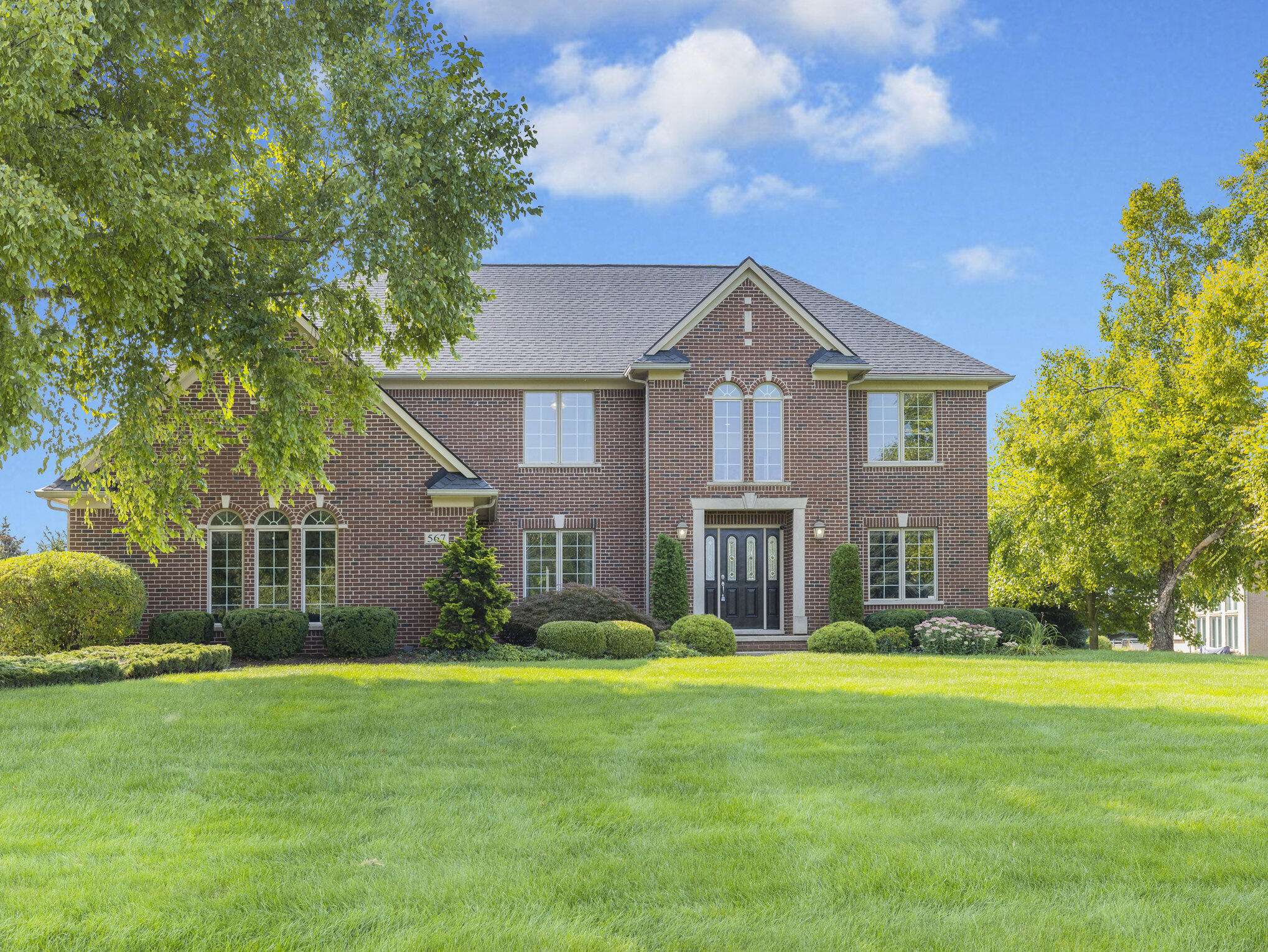 Saline, MI 48176,567 Hobart CT