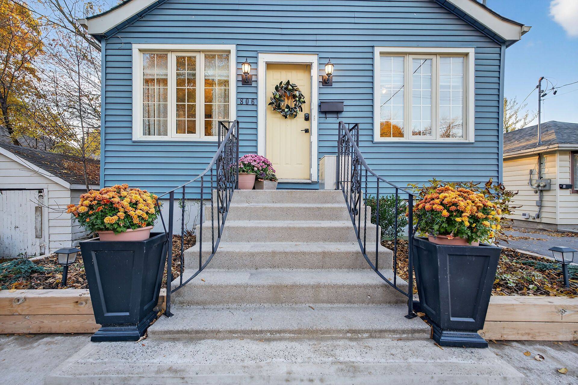 Kingston, ON K7M 1W7,806 Portsmouth AVE