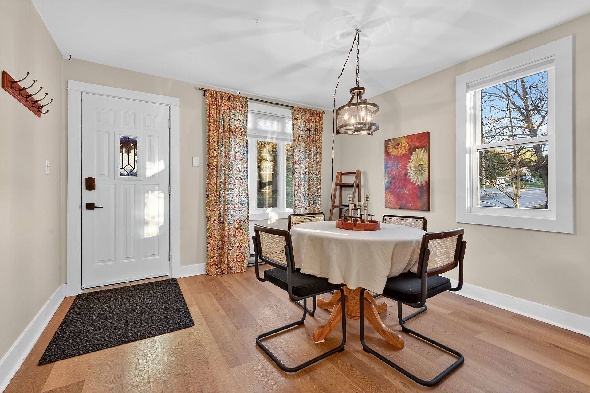 Kingston, ON K7M 1W7,806 Portsmouth AVE