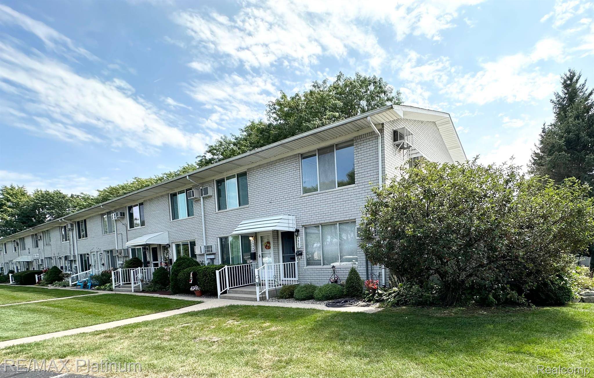 Brighton, MI 48116,5982 ALAN DR