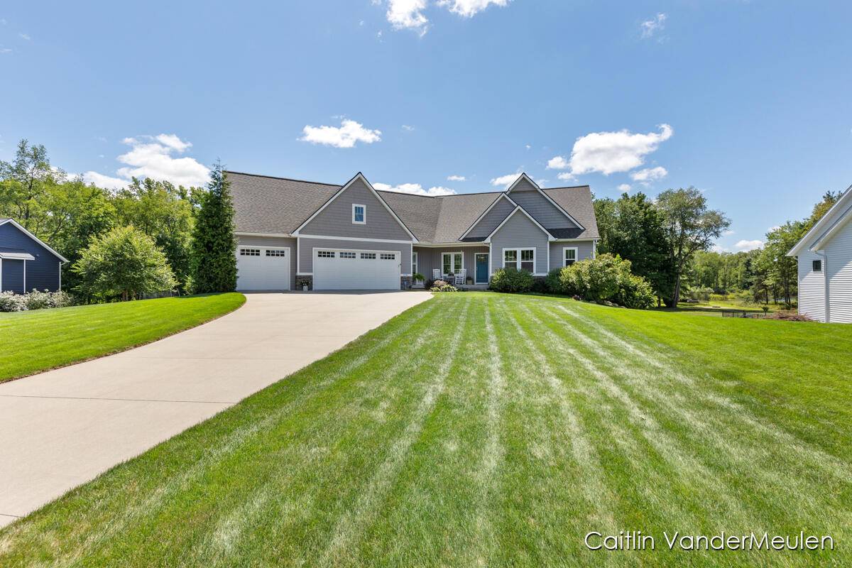 Hudsonville, MI 49426,5446 Stanton Woods DR