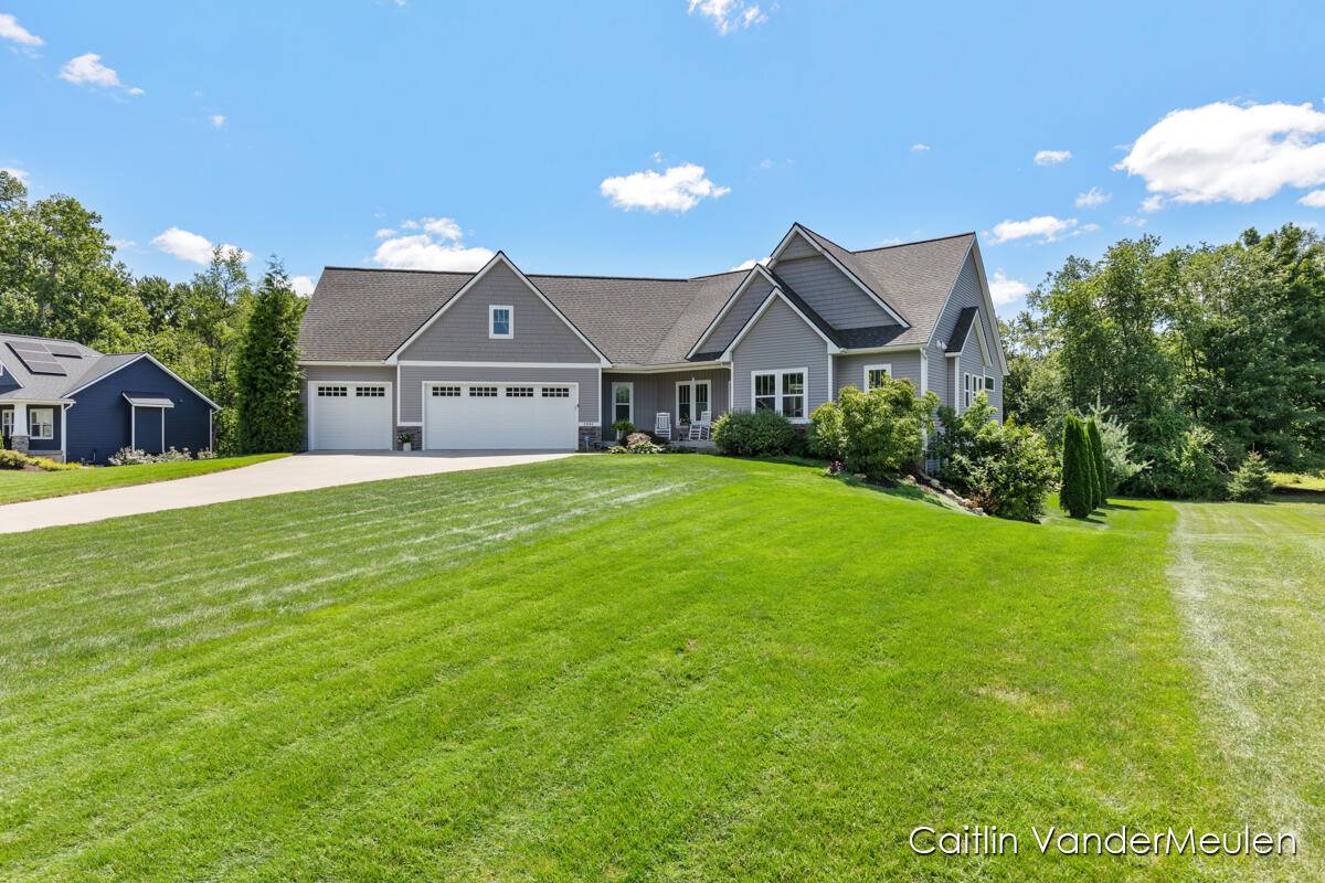 Hudsonville, MI 49426,5446 Stanton Woods DR