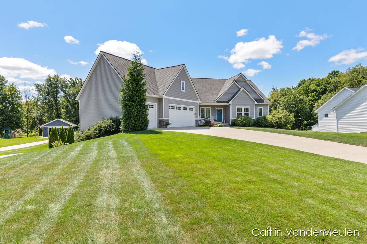 Hudsonville, MI 49426,5446 Stanton Woods DR