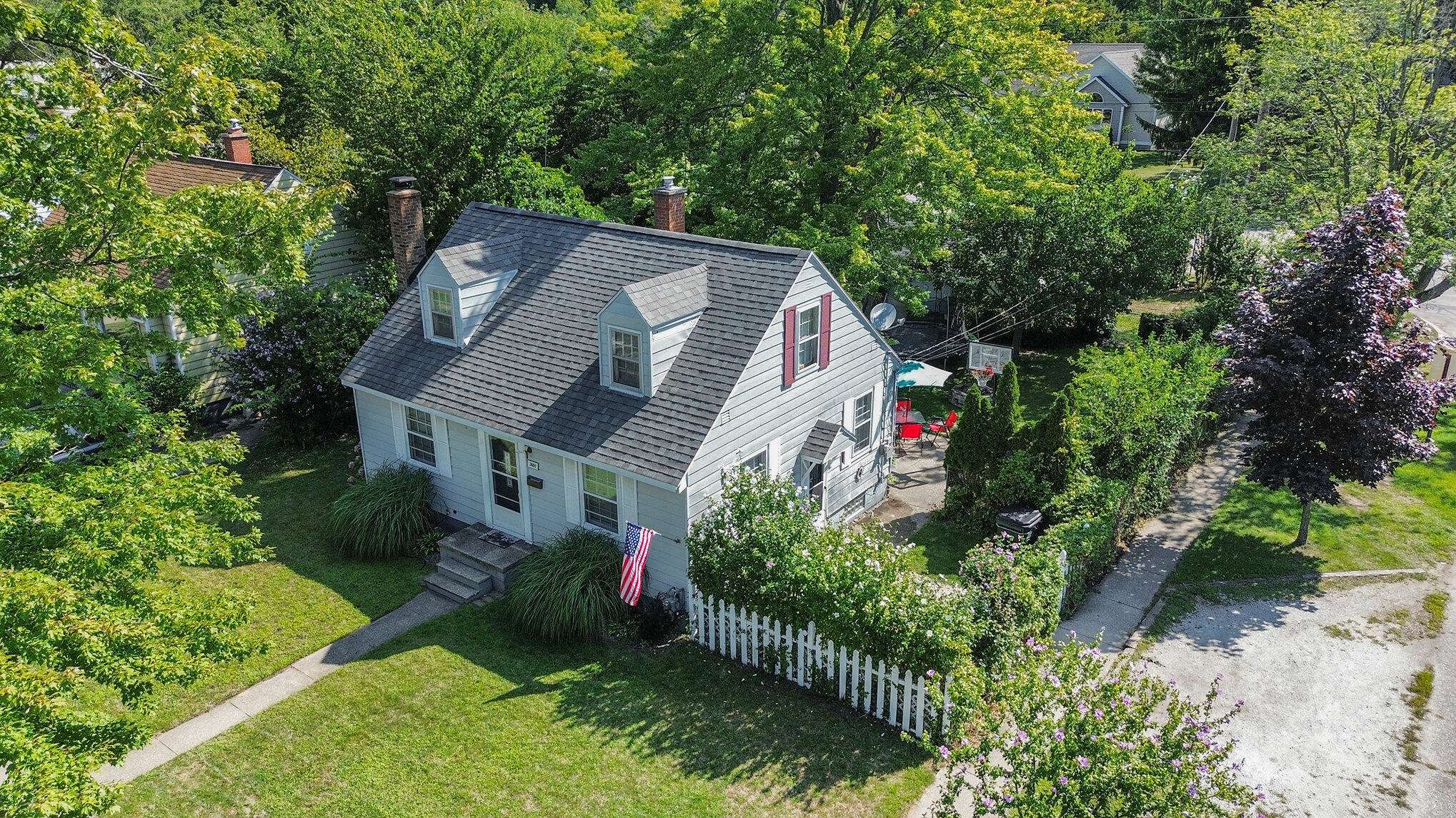 Norton Shores, MI 49441,2680 Bellevue RD