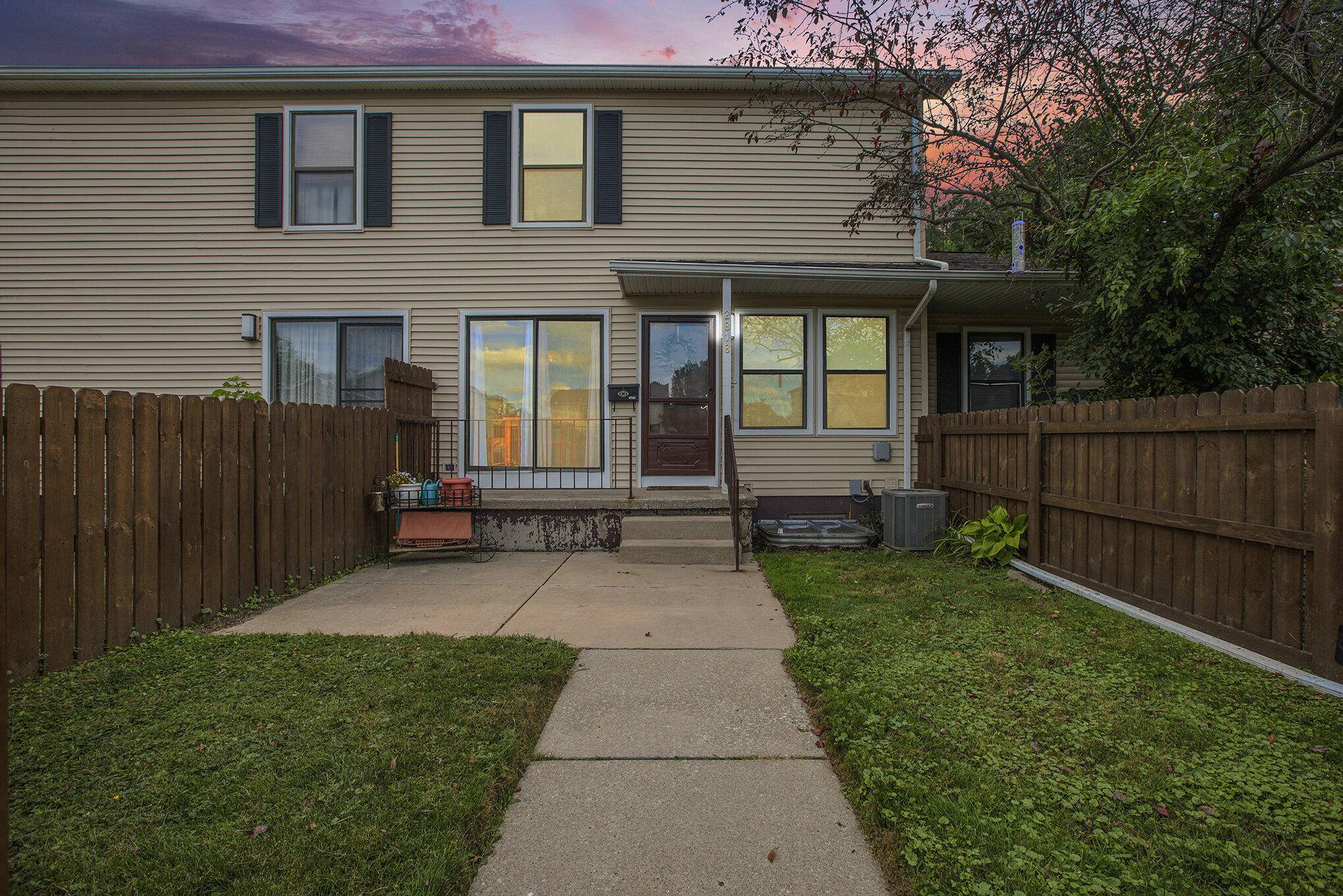 Ypsilanti, MI 48197,2818 Roundtree BLVD