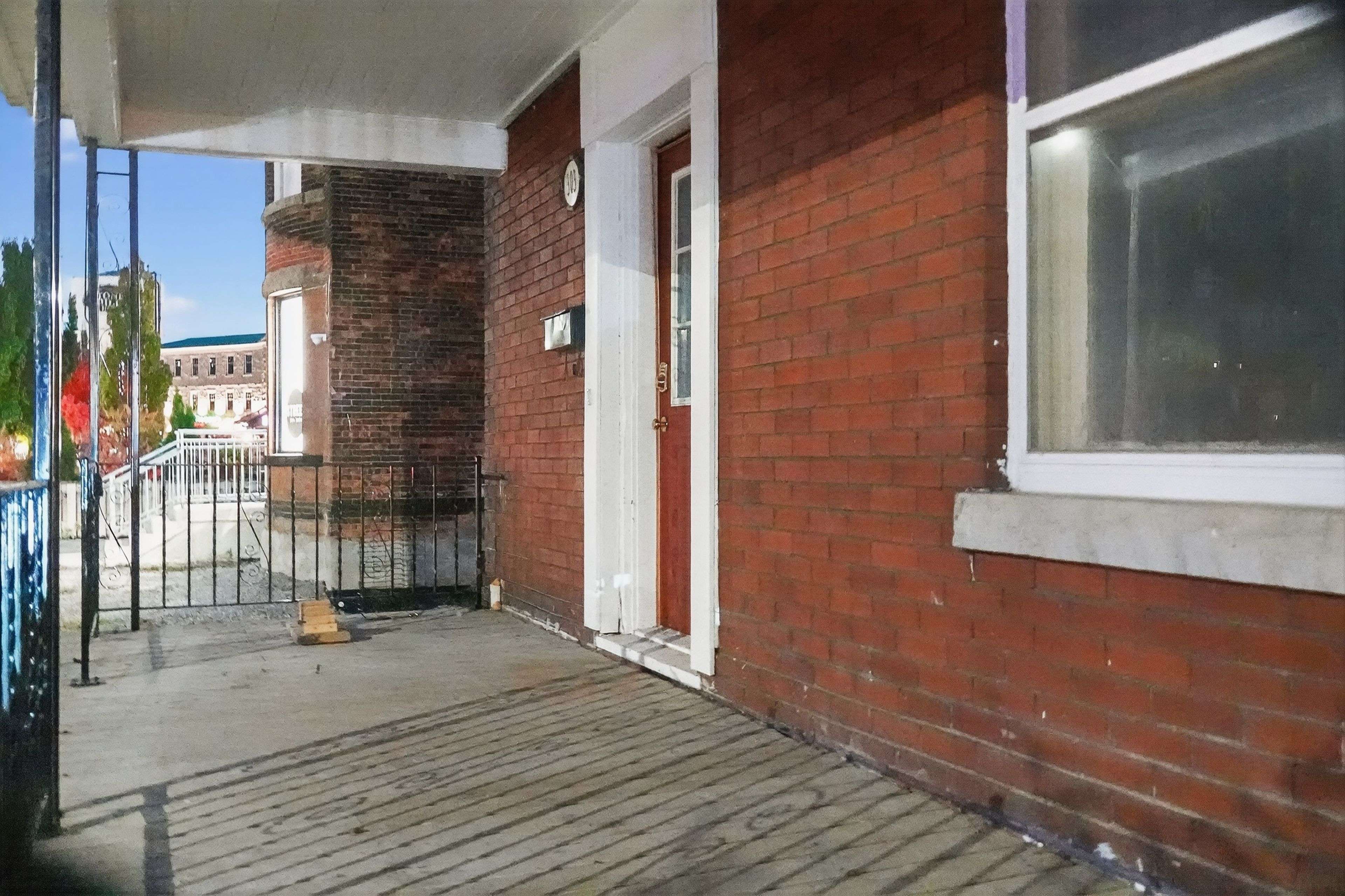 St. Catharines, ON L2T 1K1,303 Merritt ST