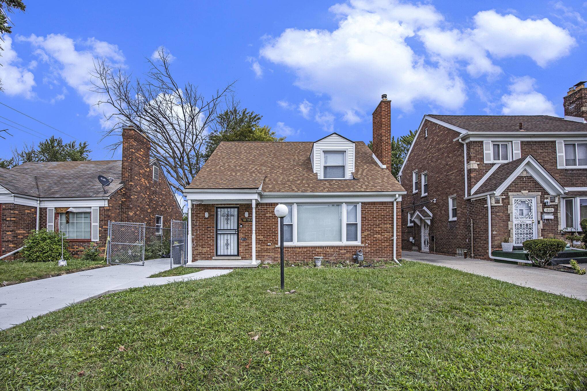 Detroit, MI 48224,10793 E Outer DR