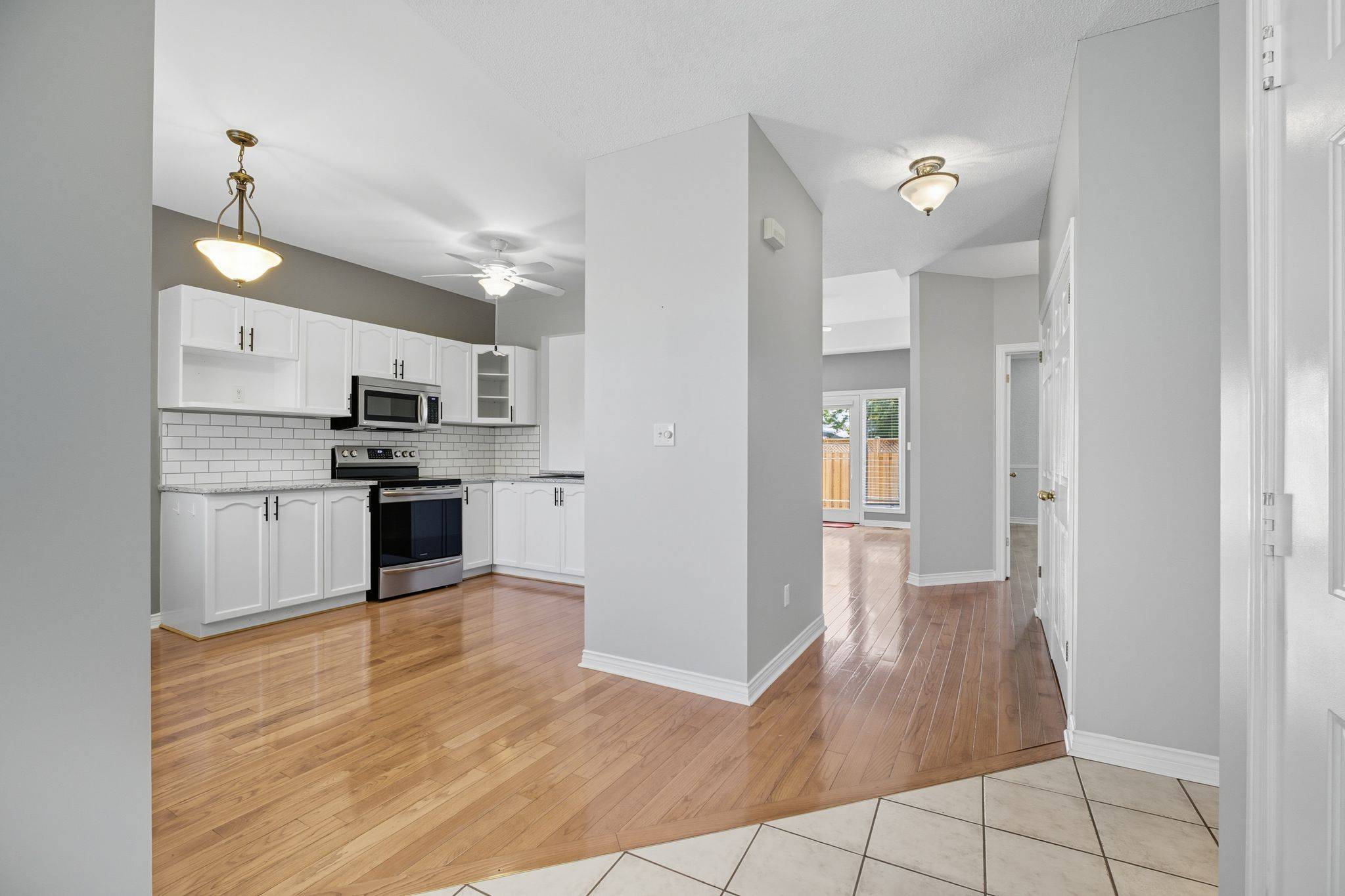 Hamilton, ON L0R 1W0,39 Twenty Place BLVD