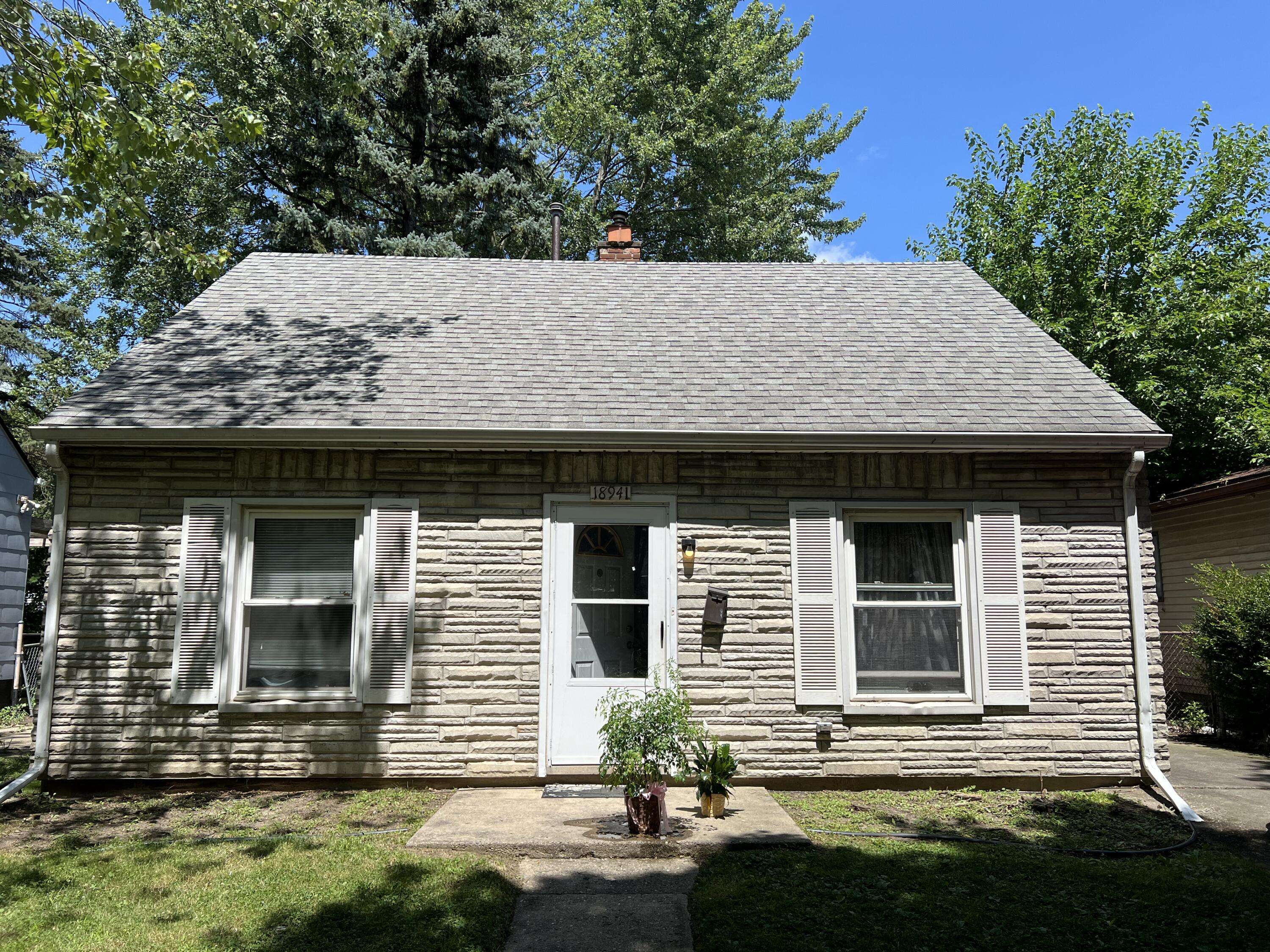 Harper Woods, MI 48225,18941 Kenosha ST