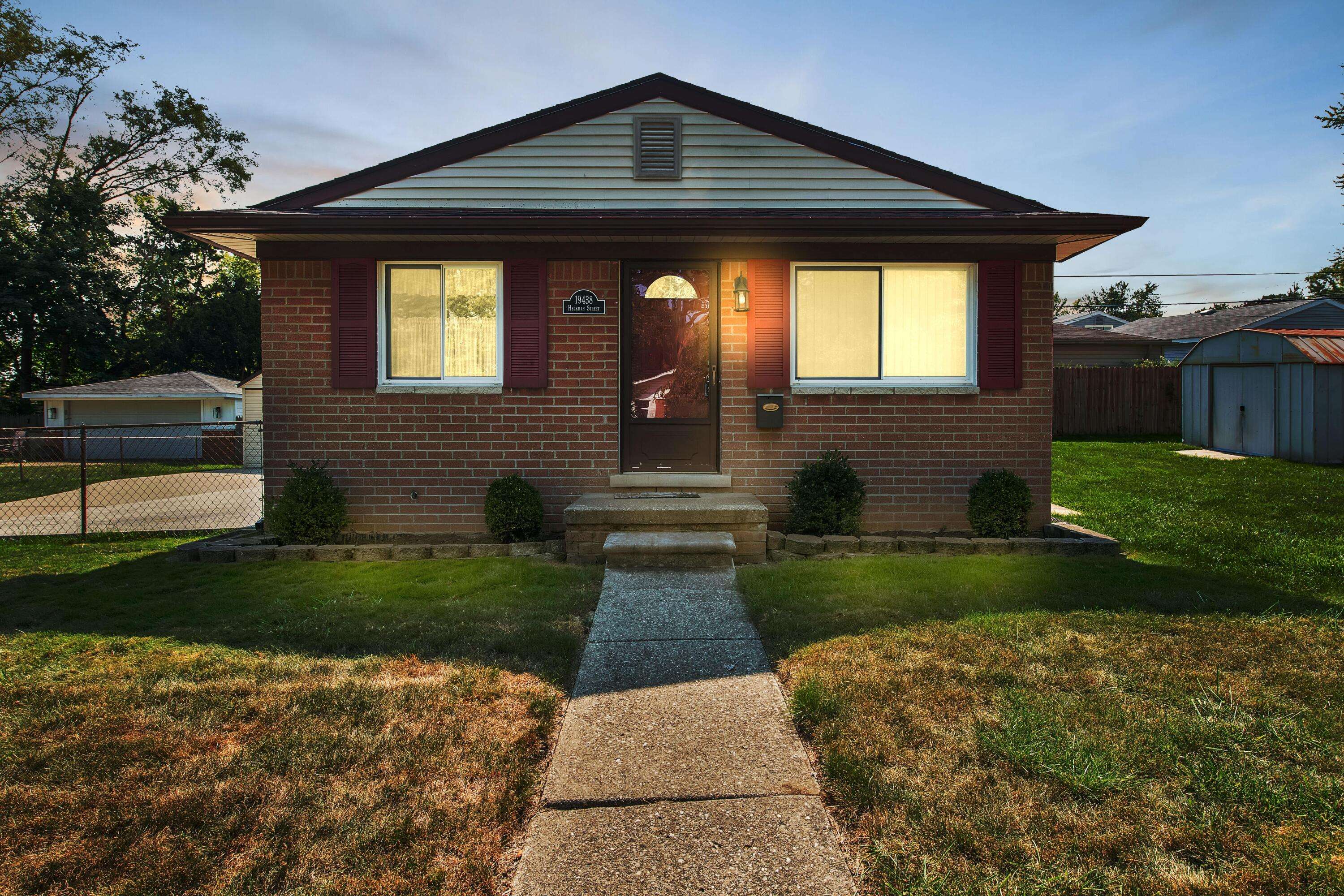 Clinton Twp, MI 48035,19438 Heckman ST