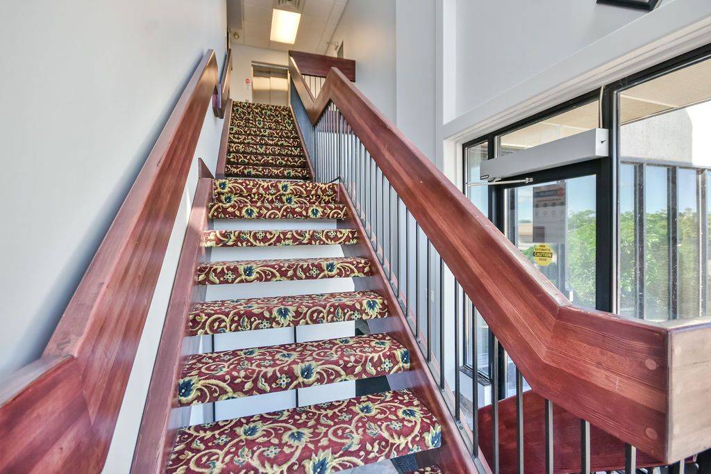 Orillia, ON L3V 4R6,19 Front ST N #202