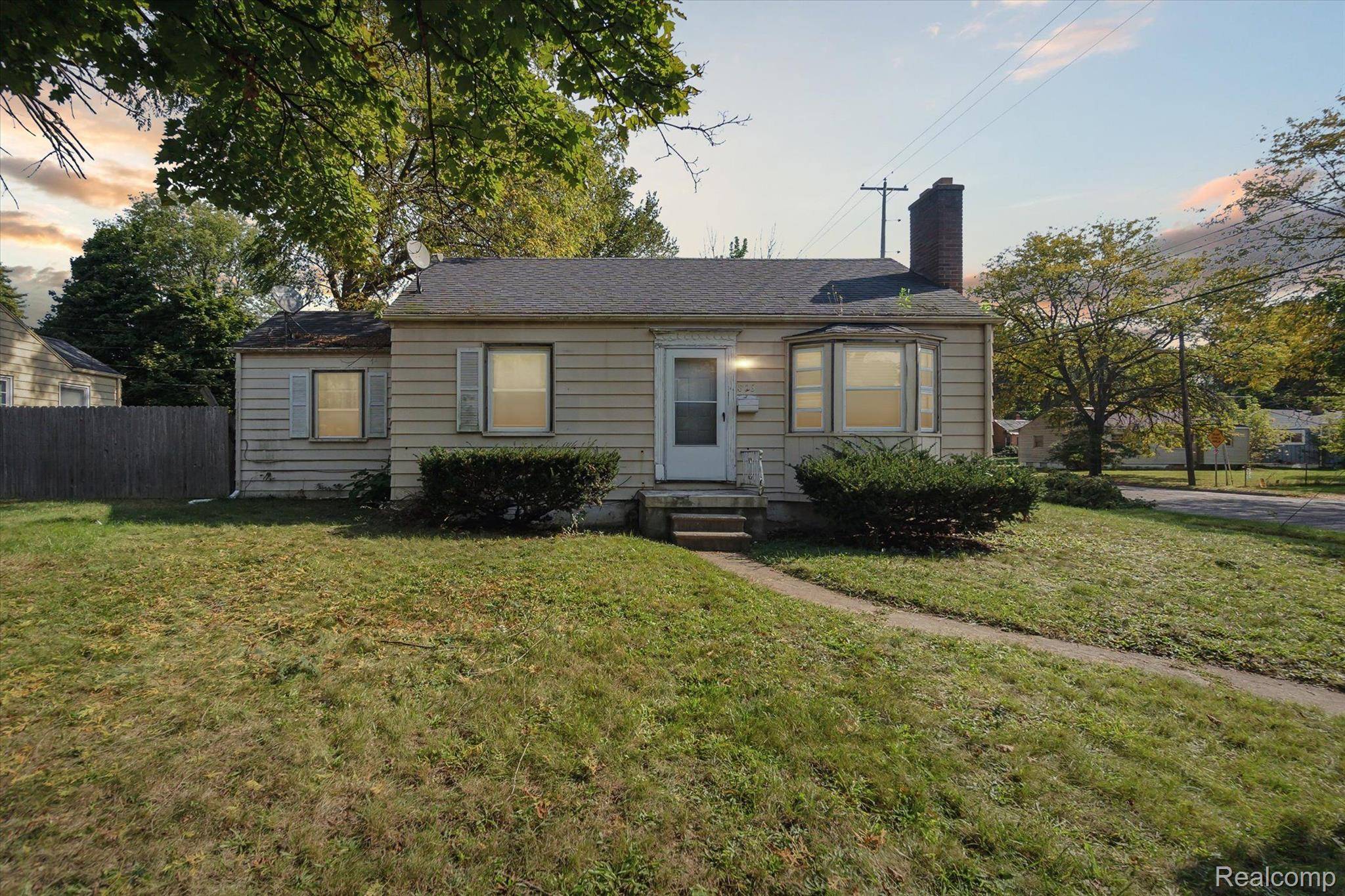 Flint, MI 48503,823 HUBBARD AVE