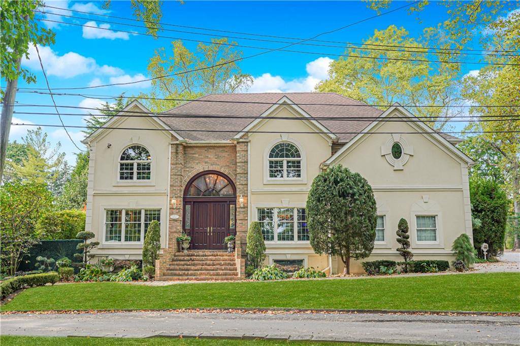 Staten Island, NY 10304,15 The Oval