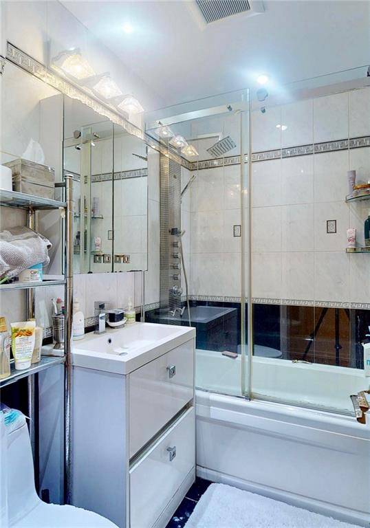 Brooklyn, NY 11235,2546 East 13th ST #L14