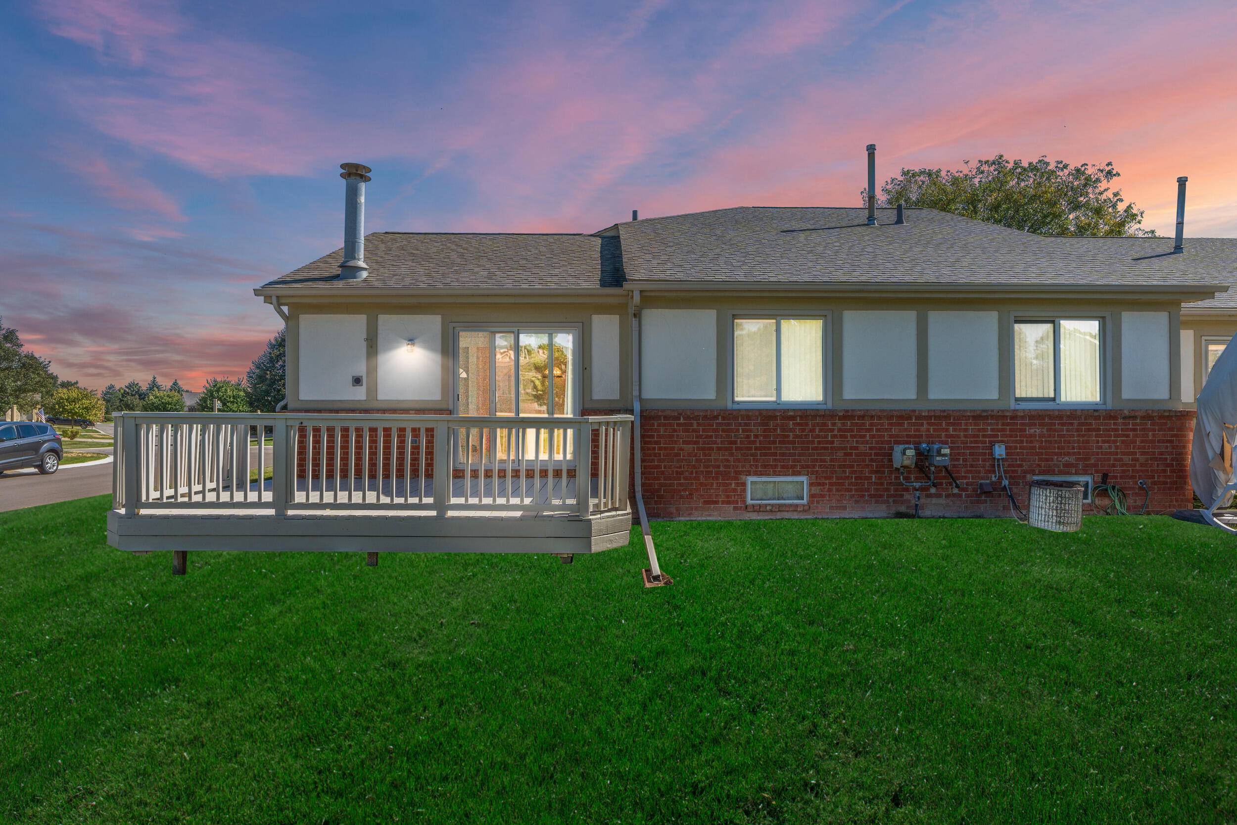 Clinton Twp, MI 48038,41975 Brookview LN