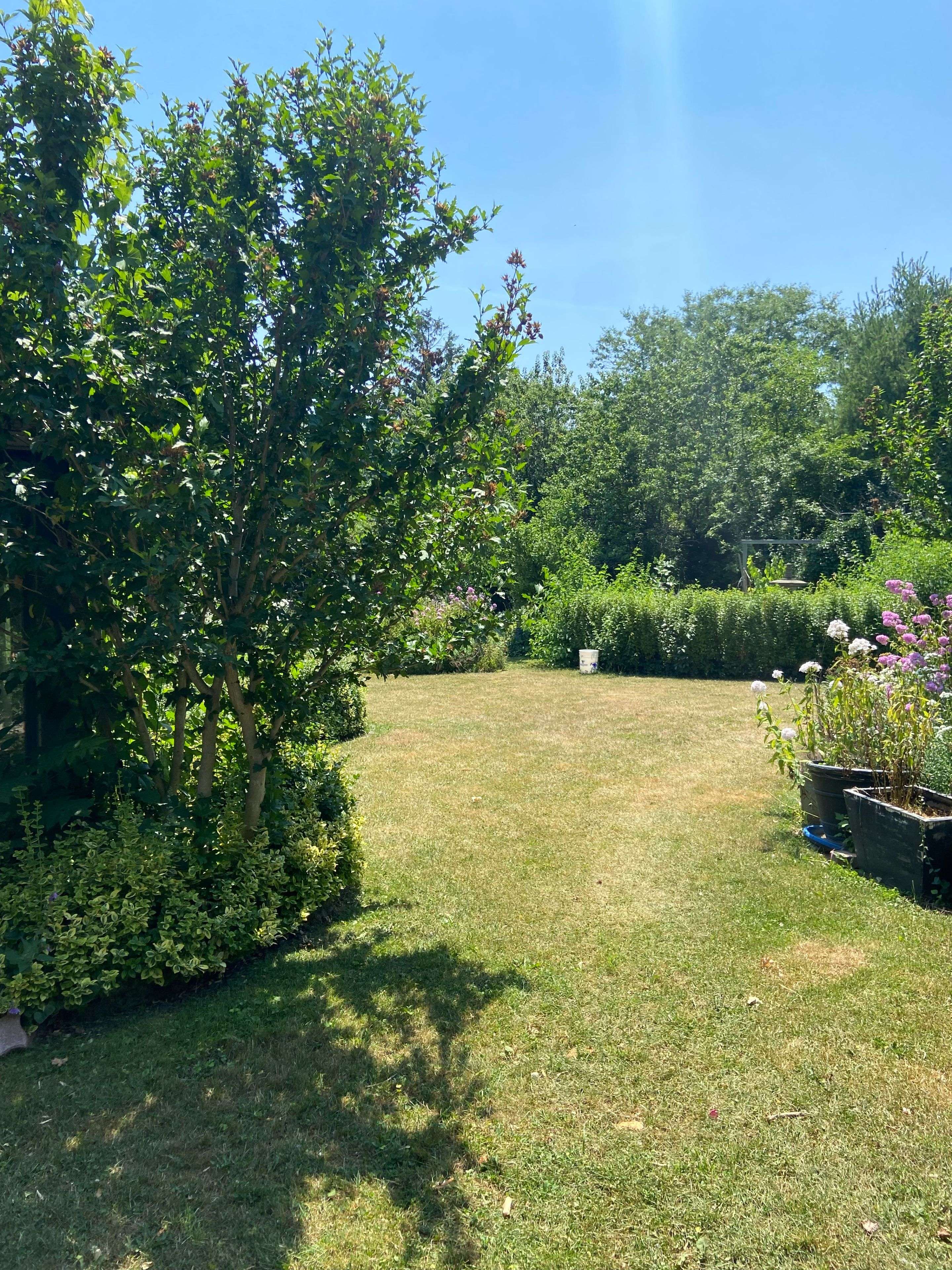 Vaughan, ON L4J 1C1,219 Arnold AVE