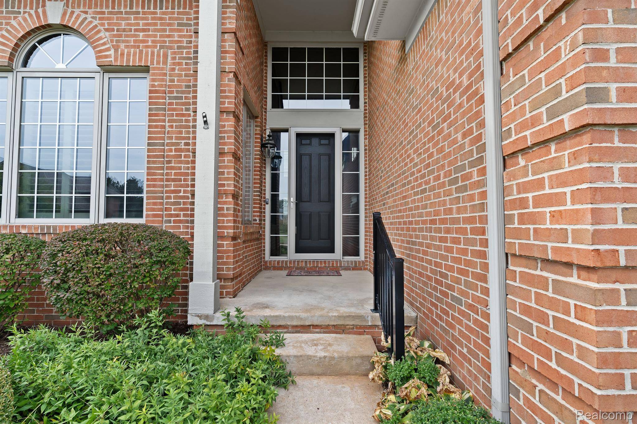 Brighton, MI 48116,7357 PINE VISTA DR #27