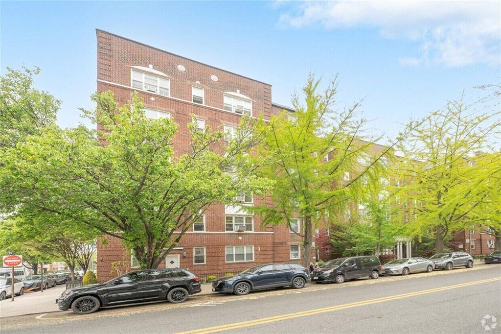 Brooklyn, NY 11230,901 Avenue H #4J