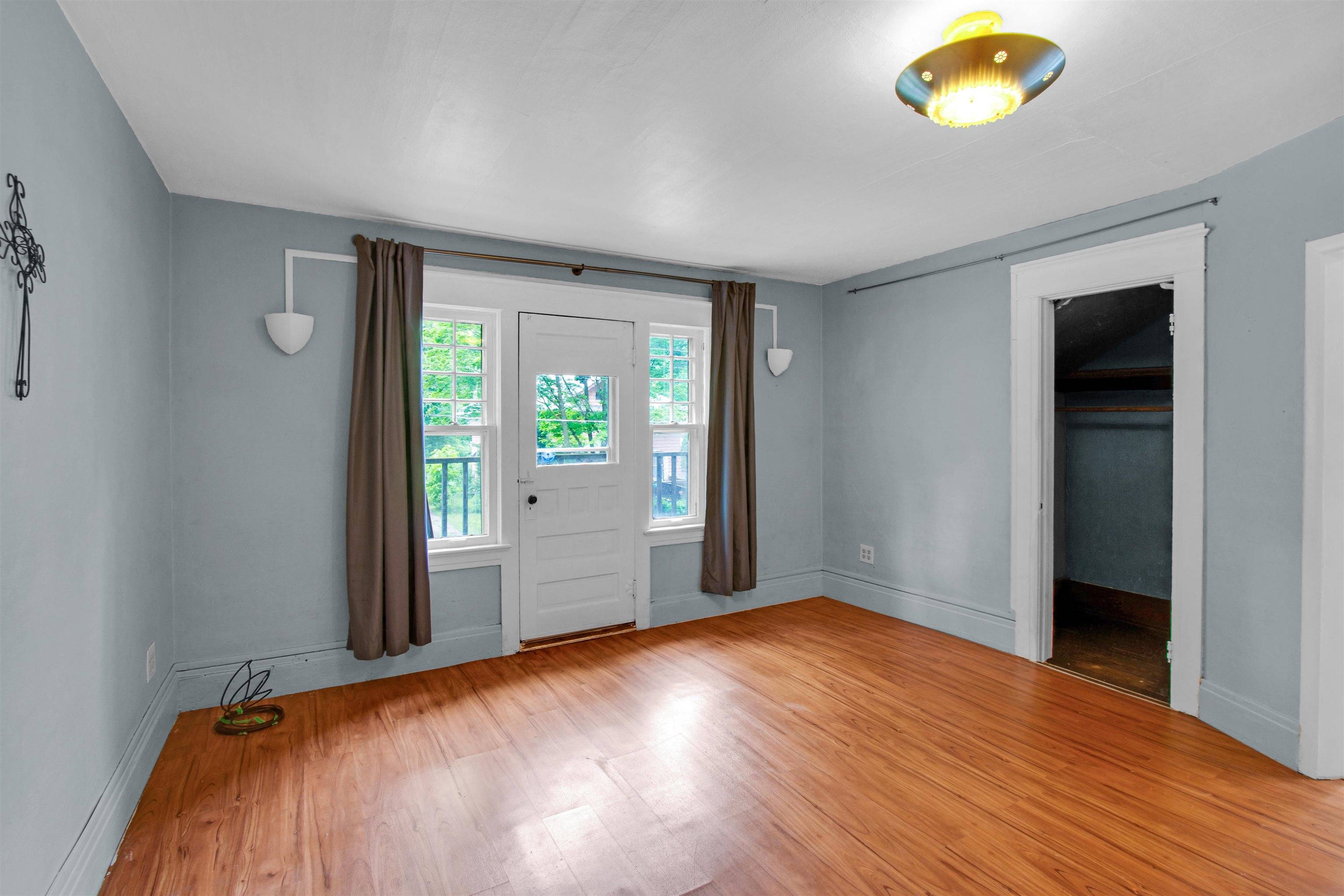 Flint, MI 48503,725 Thomson #3 ST