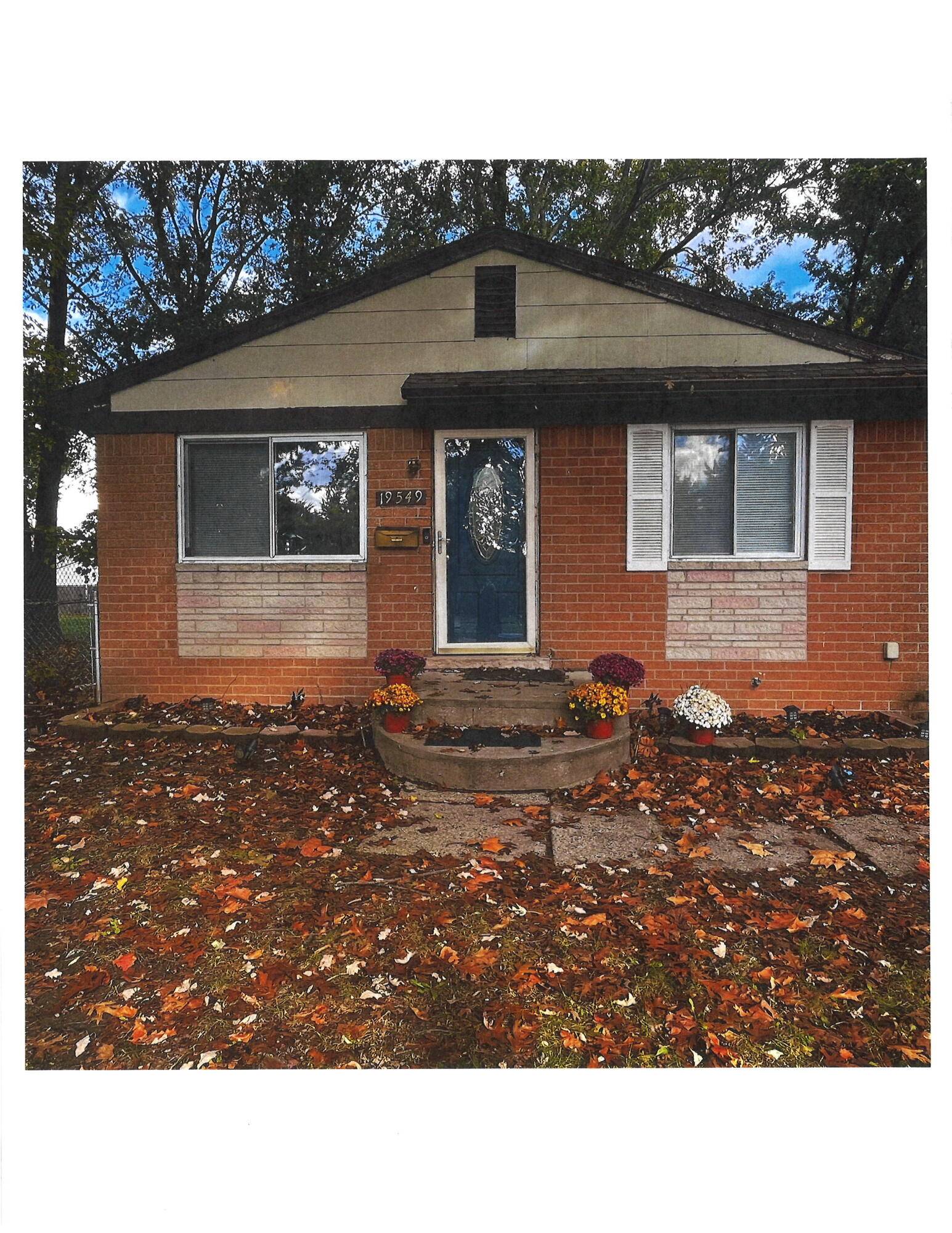 Clinton Twp, MI 48035,19549 Webster ST