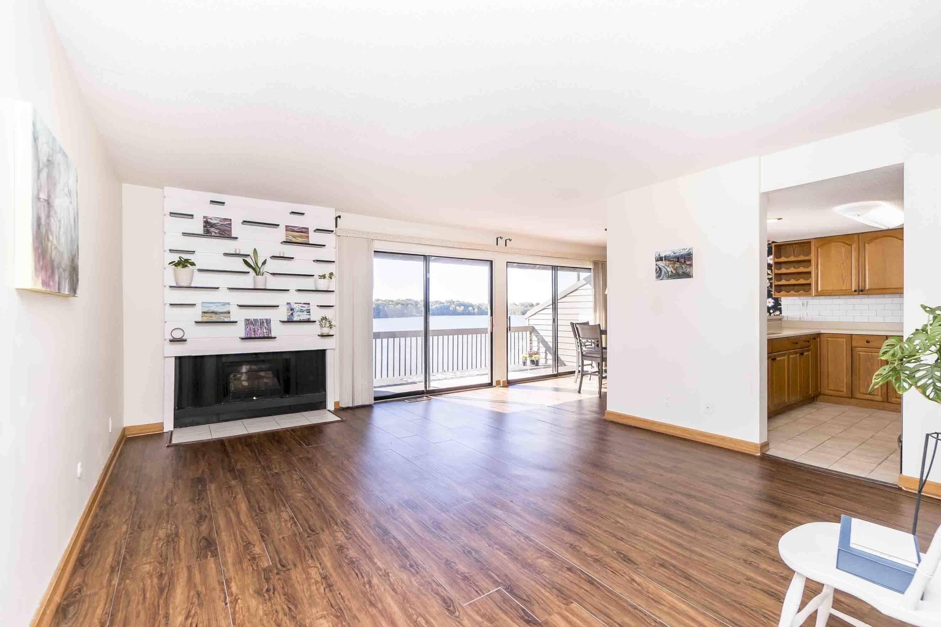 Ypsilanti, MI 48198,844 Cliffs DR #302D