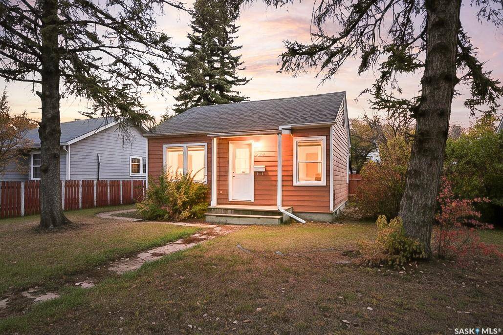 Moose Jaw, SK S6H 0M7,826 Athabasca STREET E