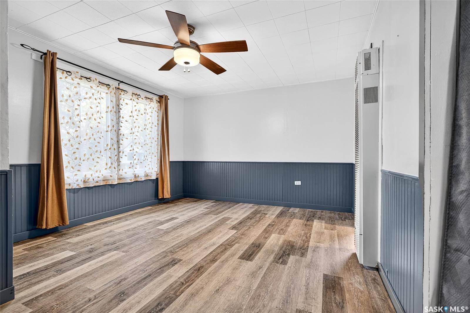 Moose Jaw, SK S6H 0M7,826 Athabasca STREET E