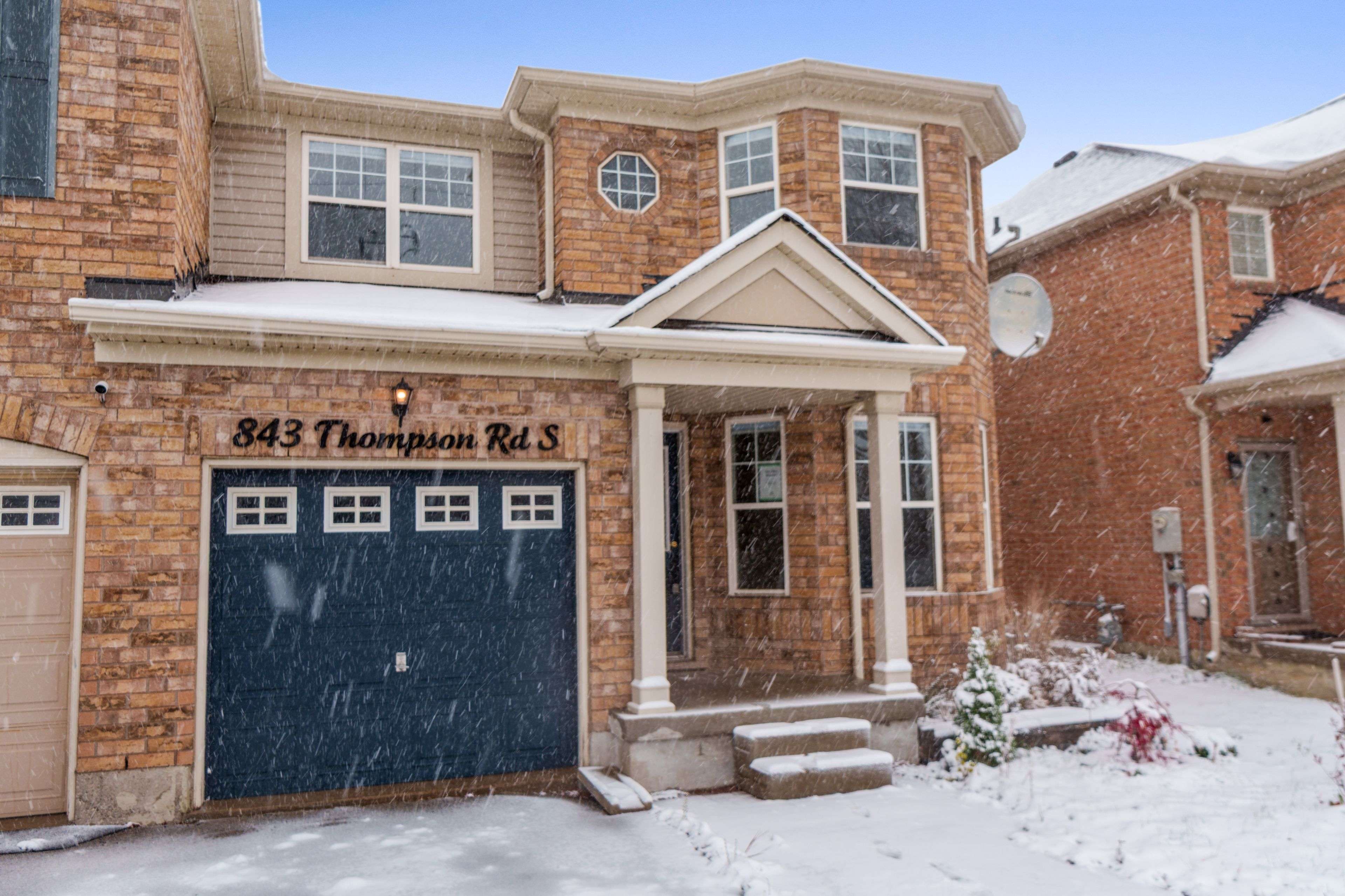 Milton, ON L9T 6Y8,843 Thompson RD S