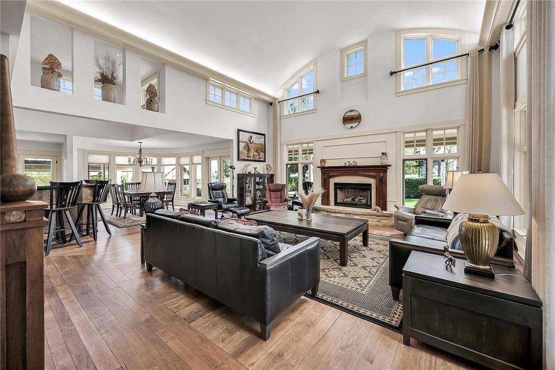 Hamilton, ON L9G 2A9,285 Hamilton DR