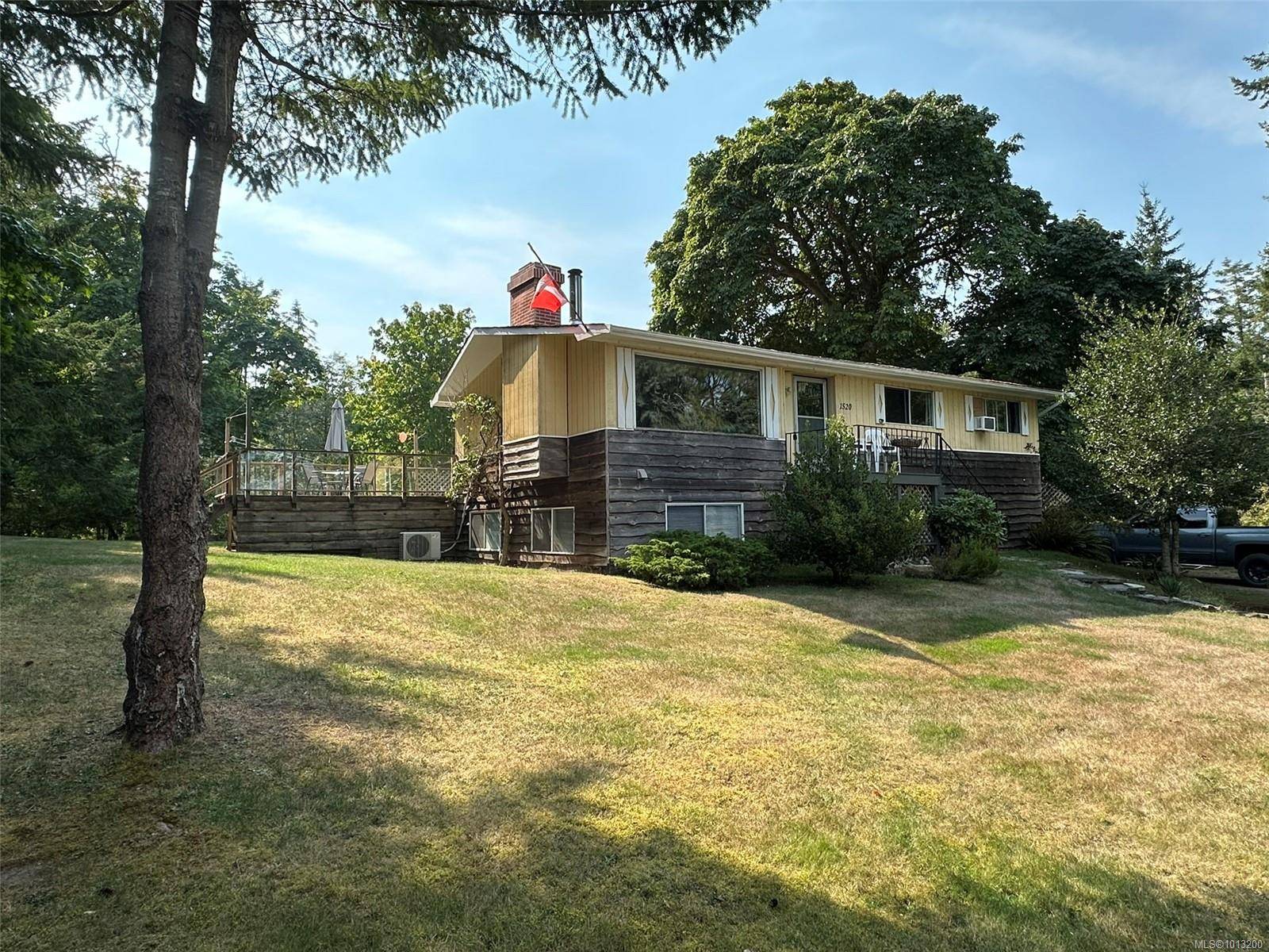 Salt Spring, BC V8K 1A8,1520 North Beach Rd