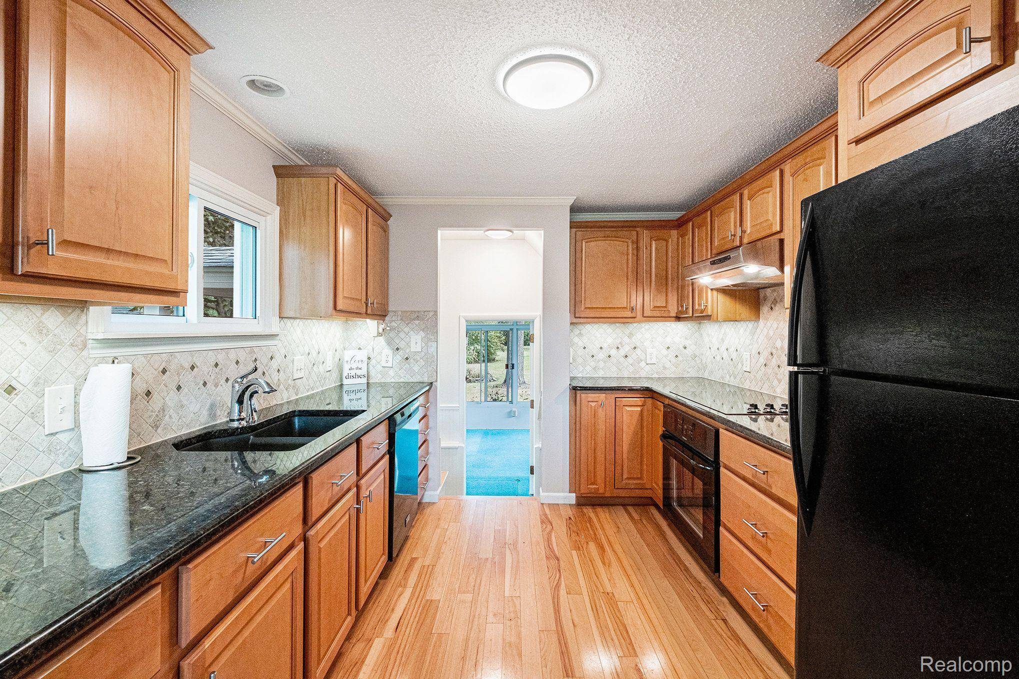 Grand Blanc, MI 48439,7141 RIEGLER ST