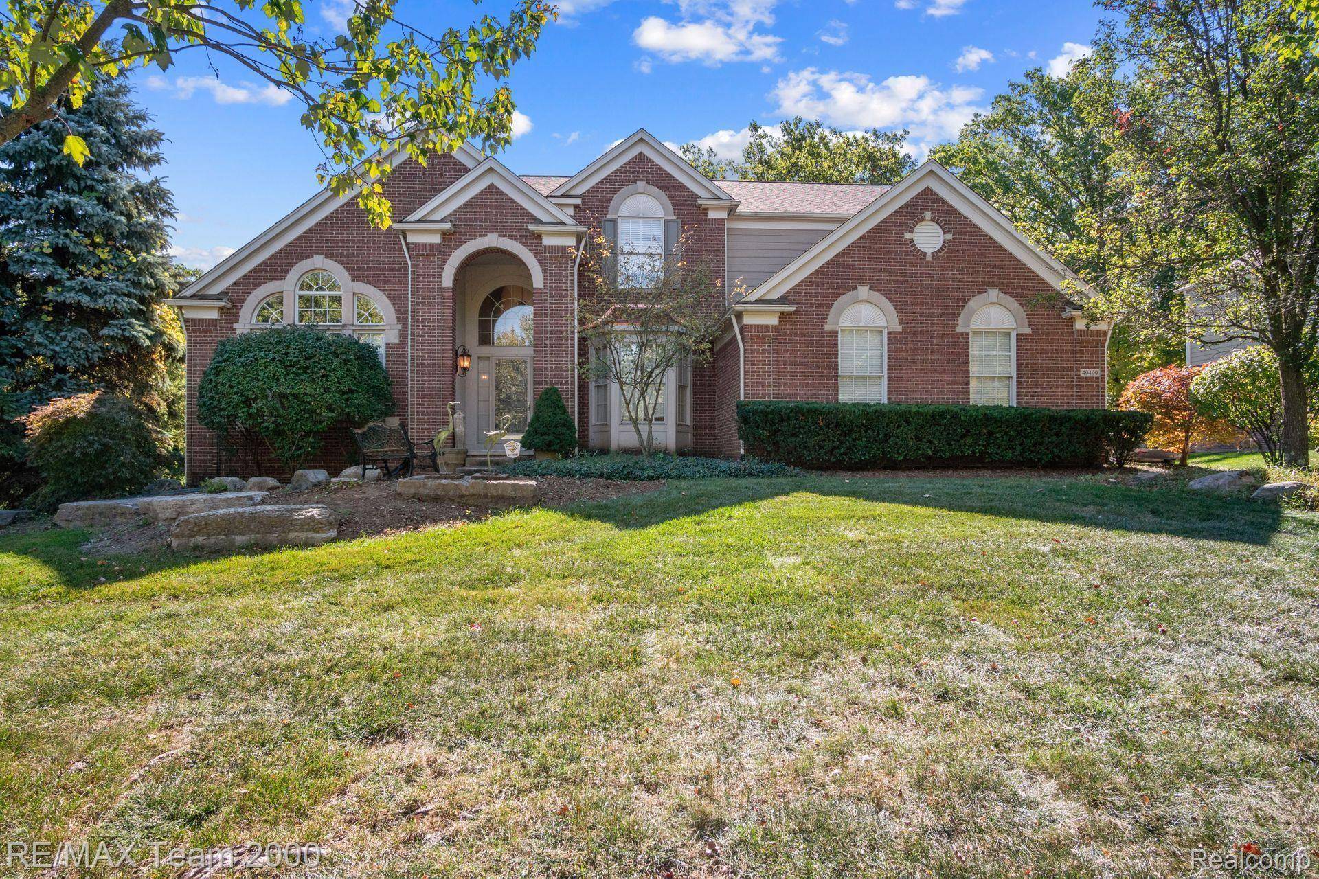 Northville, MI 48168,49499 WATERSTONE ESTATES CIR