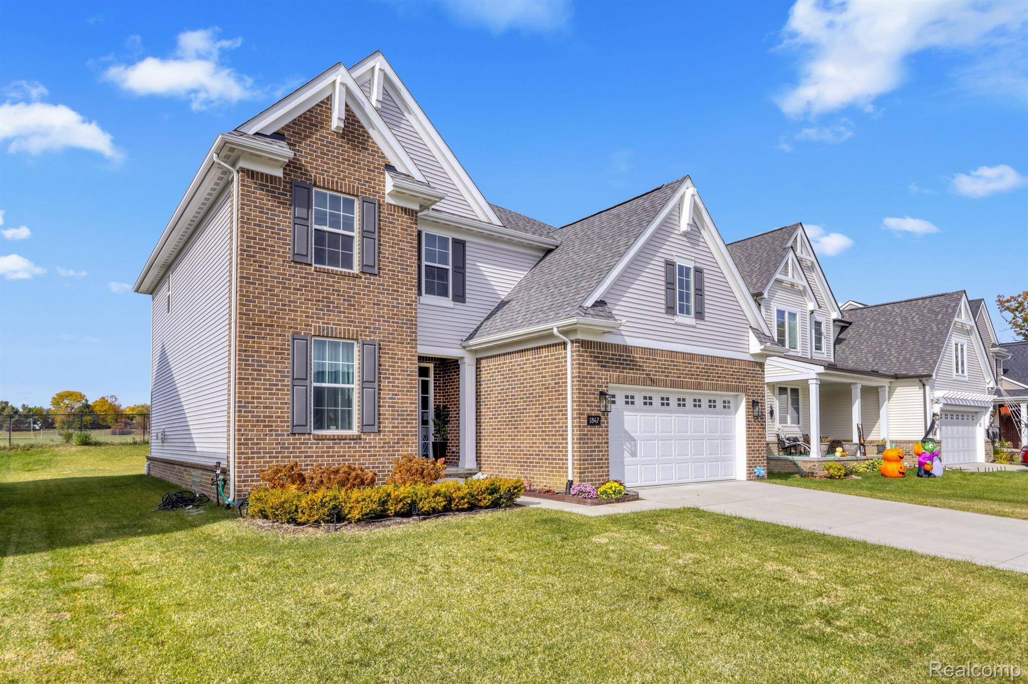 Wixom, MI 48393,1847 RUBY ST