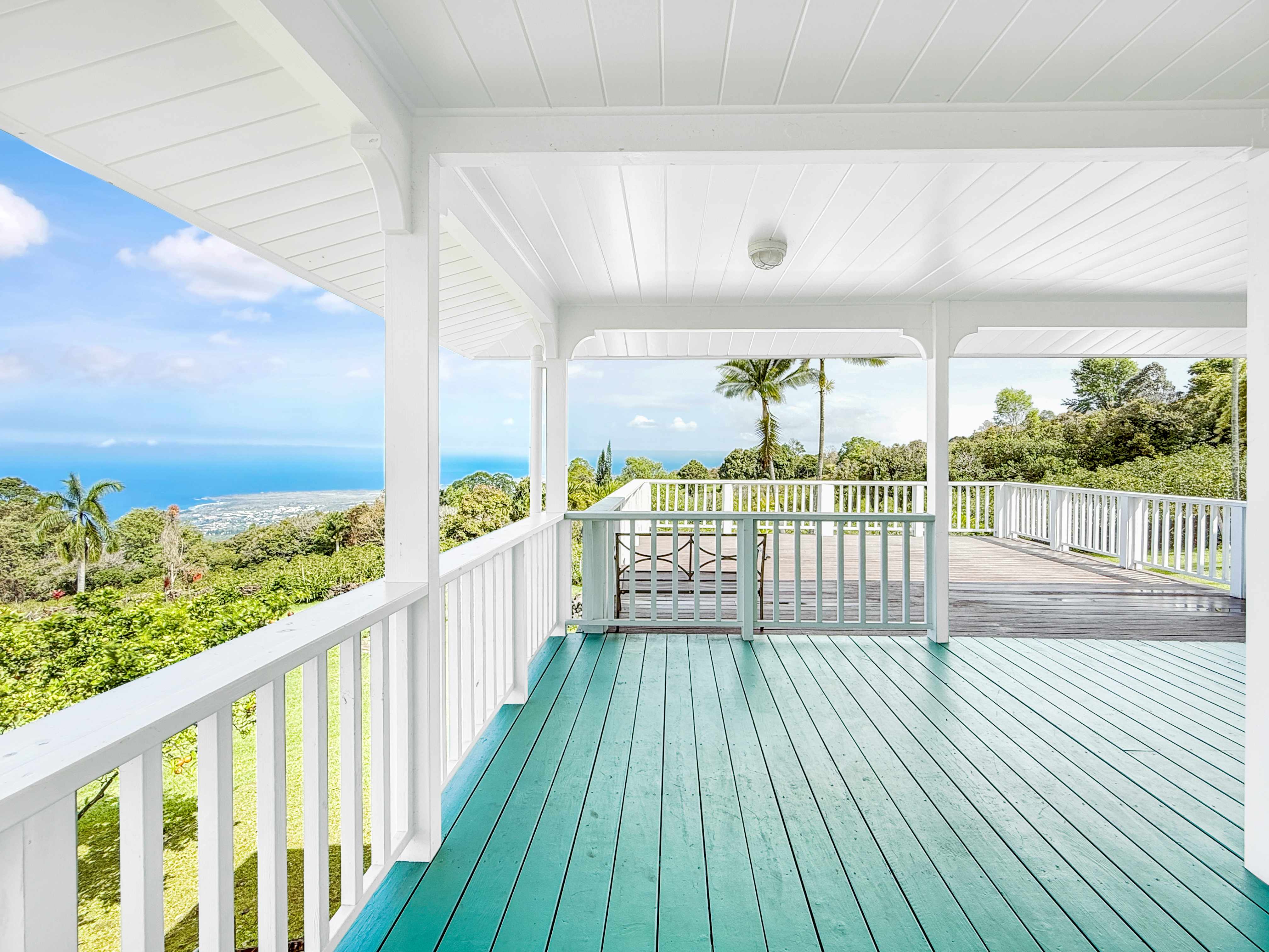 Holualoa, HI 96725,76-5807 HOOKAHI ST #1