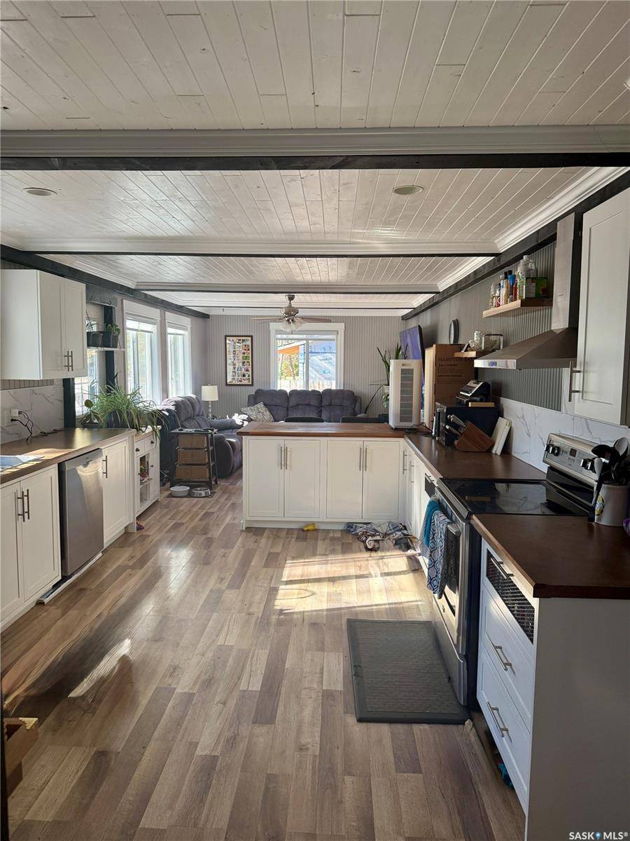 Stewart Valley, SK S0N 2P0,08 Garnet STREET