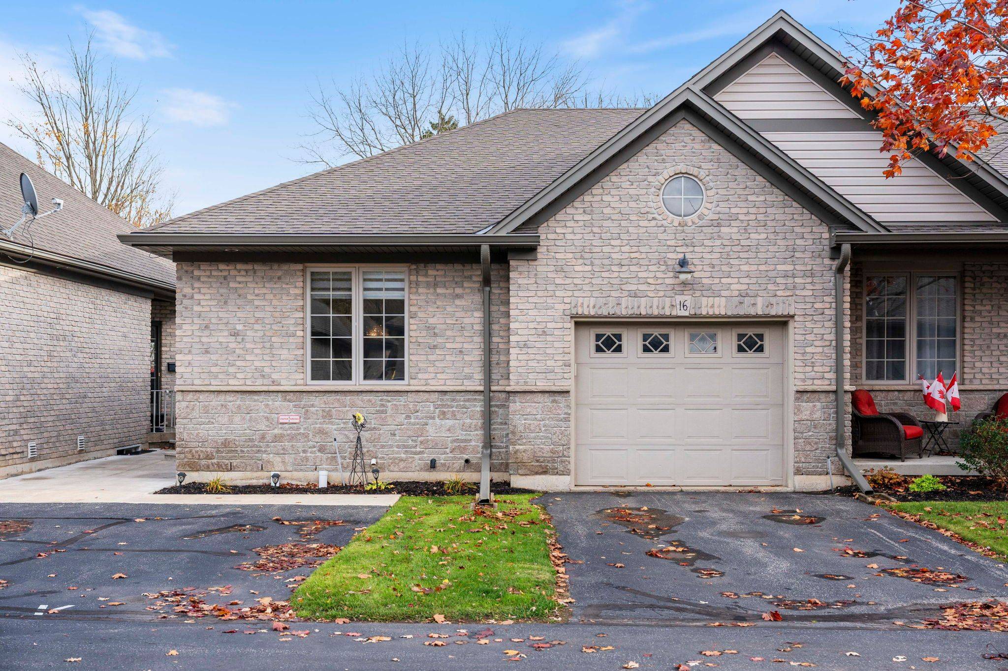 Norfolk, ON N0A 1N0,800 Main ST #16