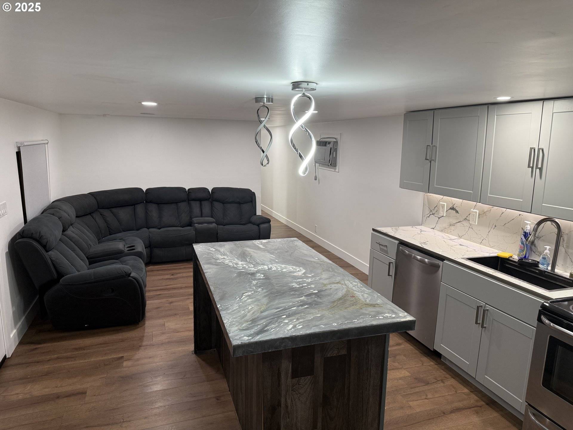 Happy Valley, OR 97086,8951 SE FULLER RD #37