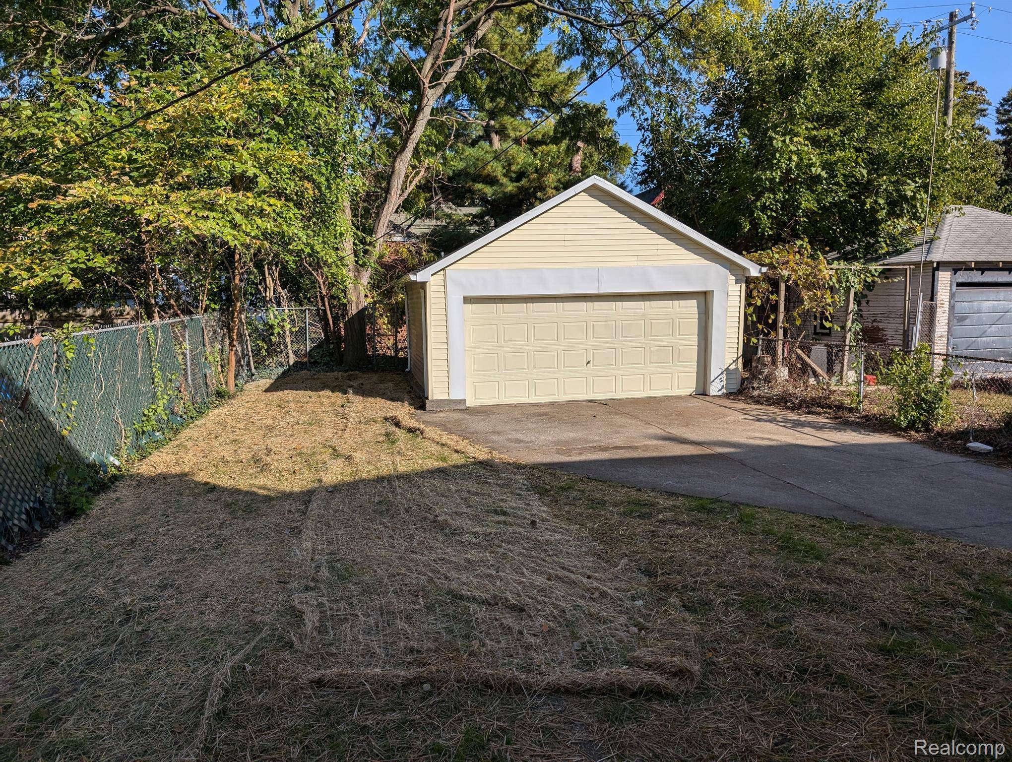 Detroit, MI 48221,16588 LAWTON ST