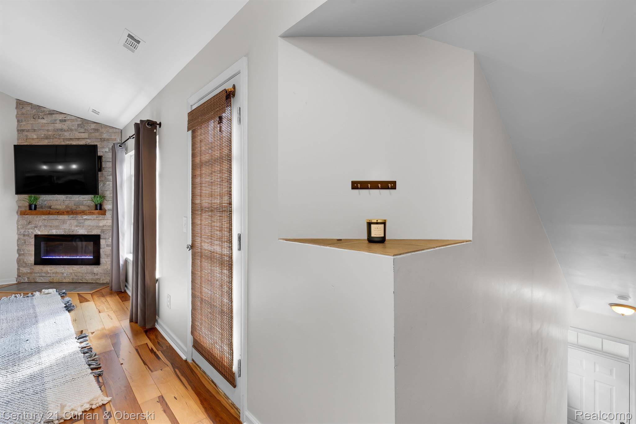 Woodhaven, MI 48183,23046 WILLIAMSBURG CIR